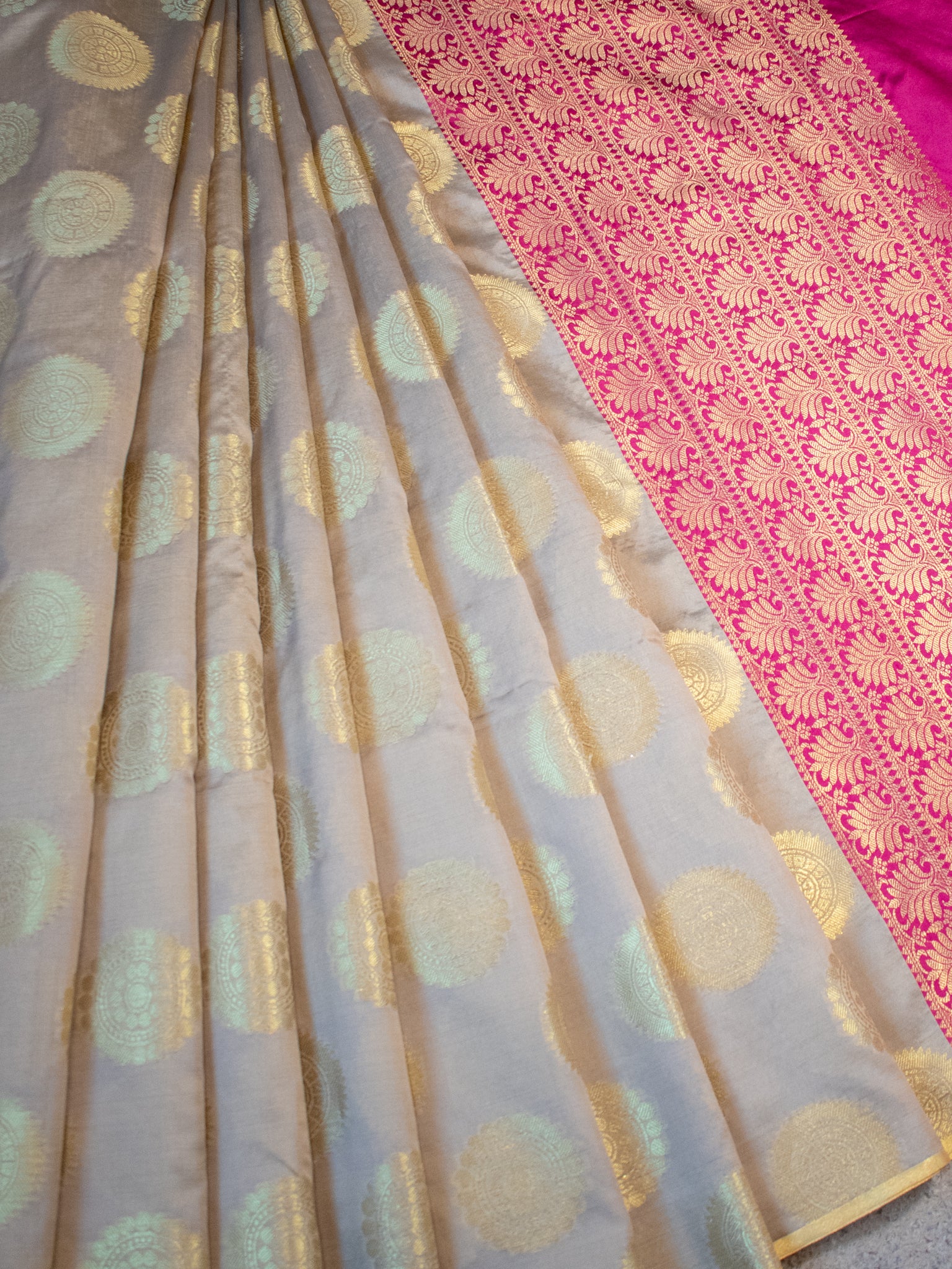 Banarasi Buta Cotton Silk Saree - Grey