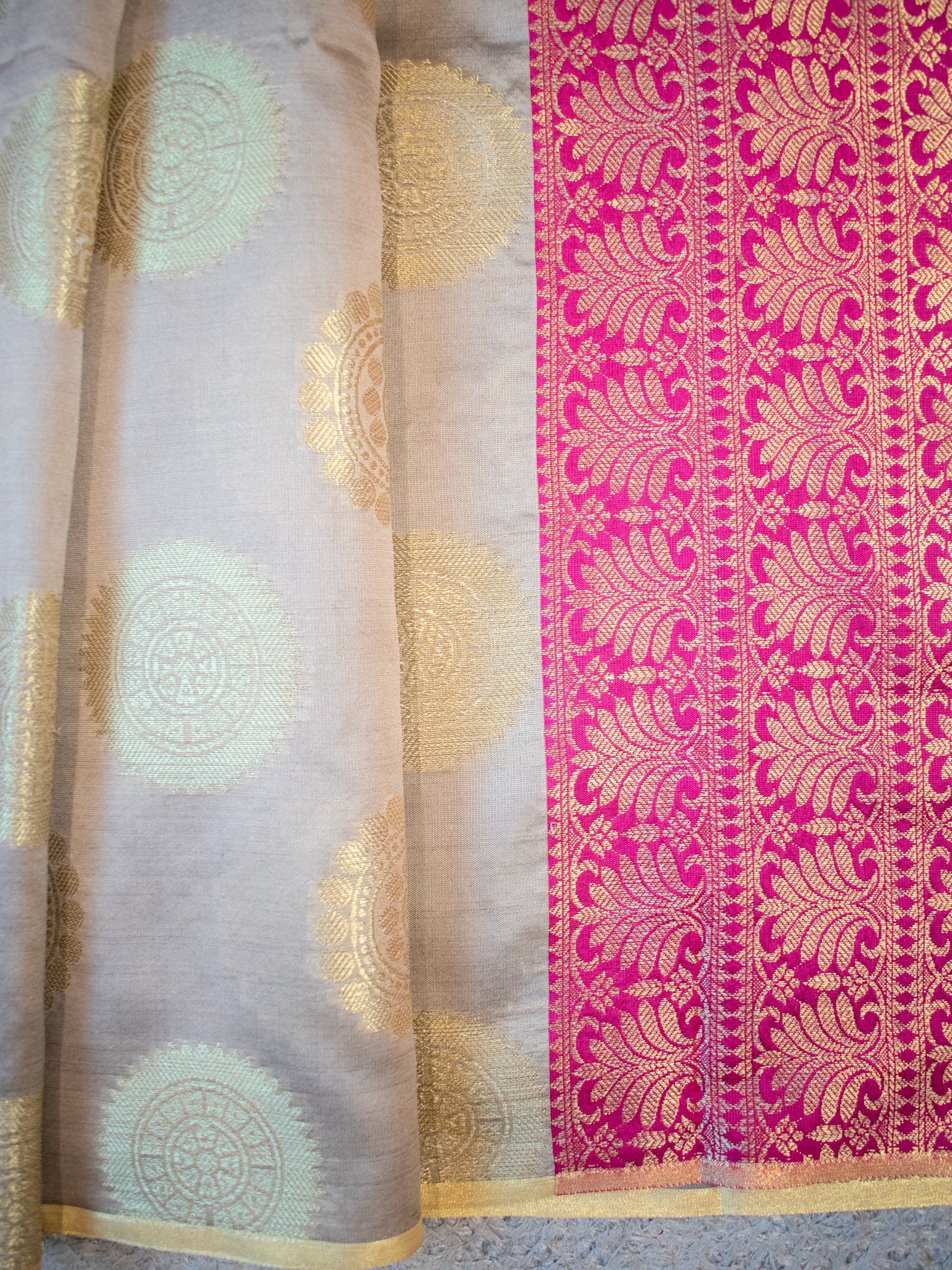 Banarasi Buta Cotton Silk Saree - Grey