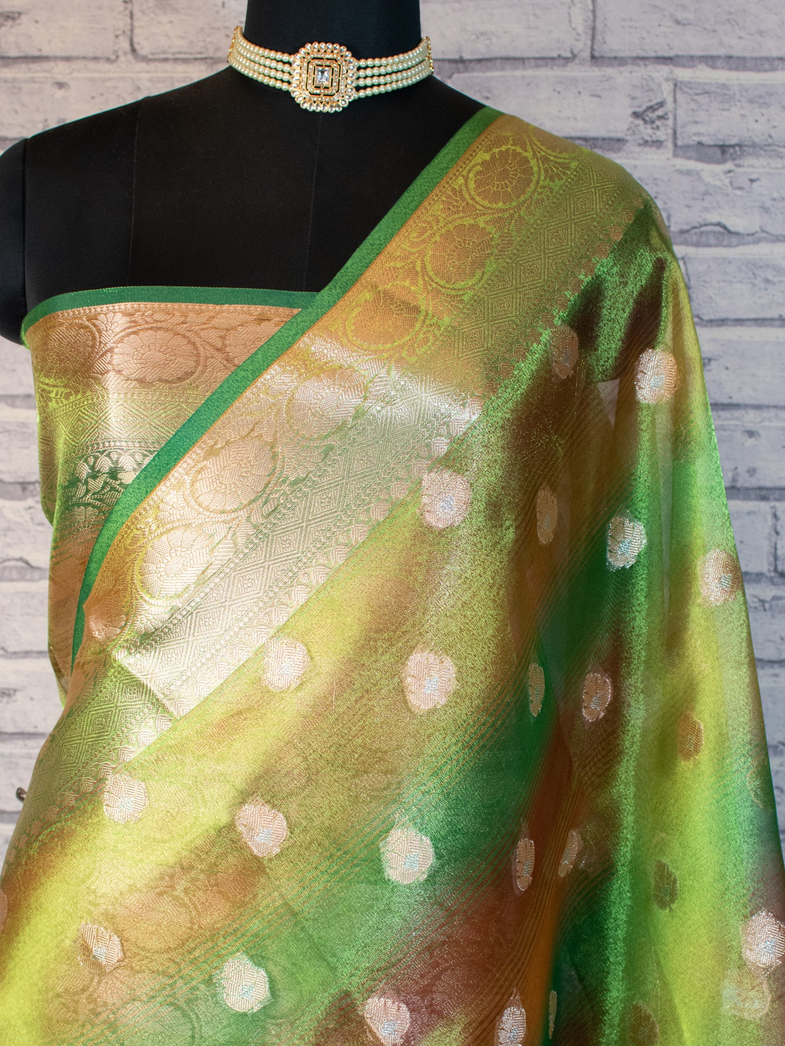 Banarasi Shaded Tissue Saree With Buti & Zari Border - Green