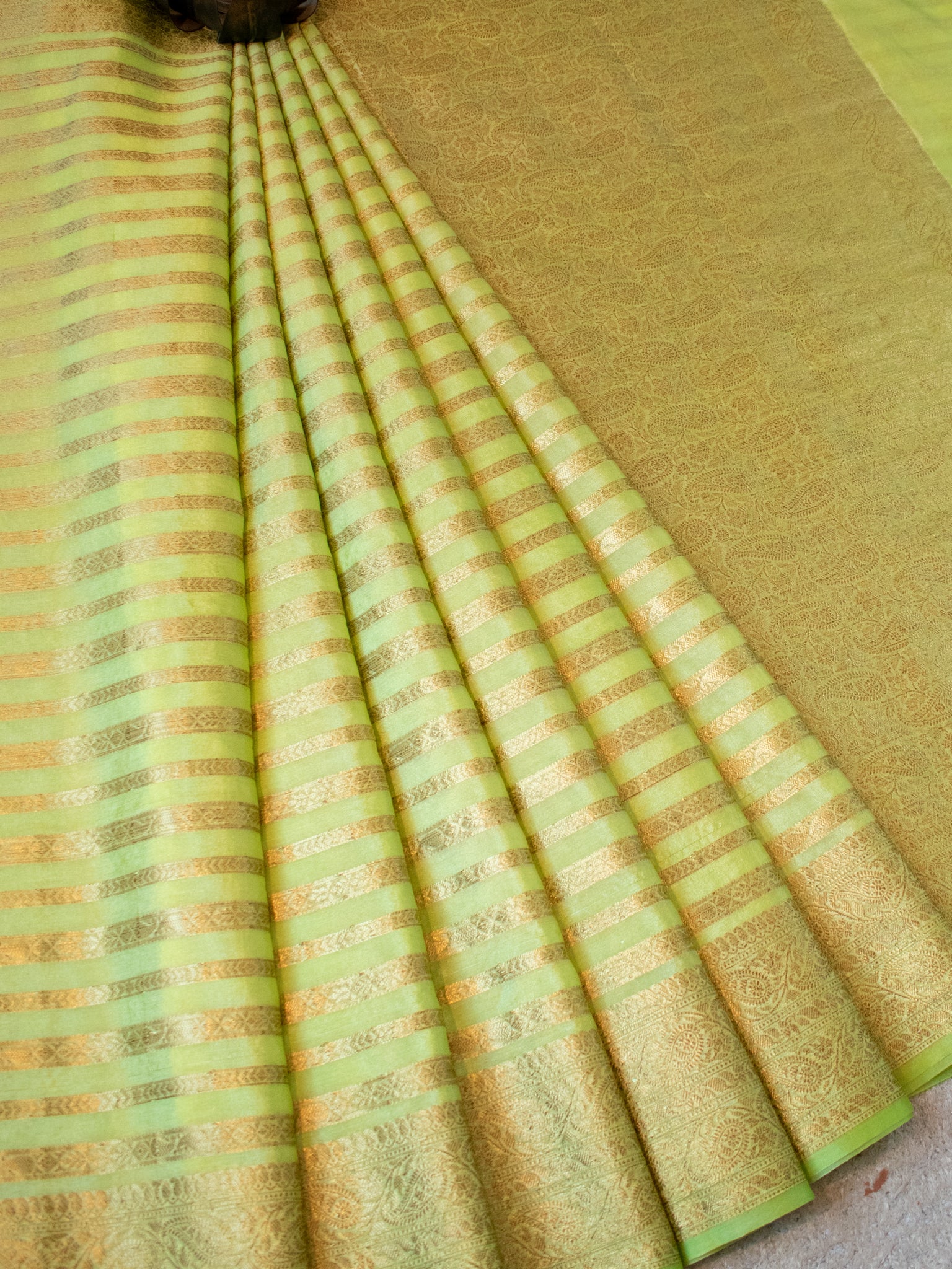 Banarasi Semi Cotton Saree Antique Weaving &  Border- Green