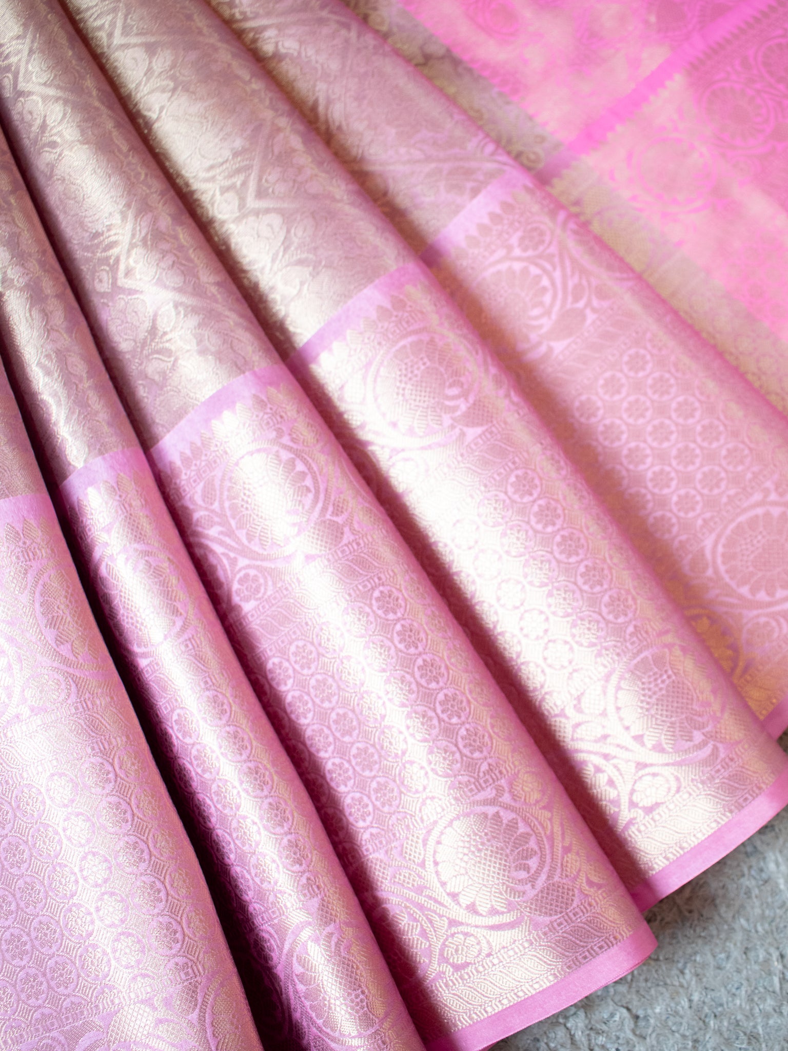 Banarasi Kora Muslin Saree With Zari Weaving & Border- Baby Pink