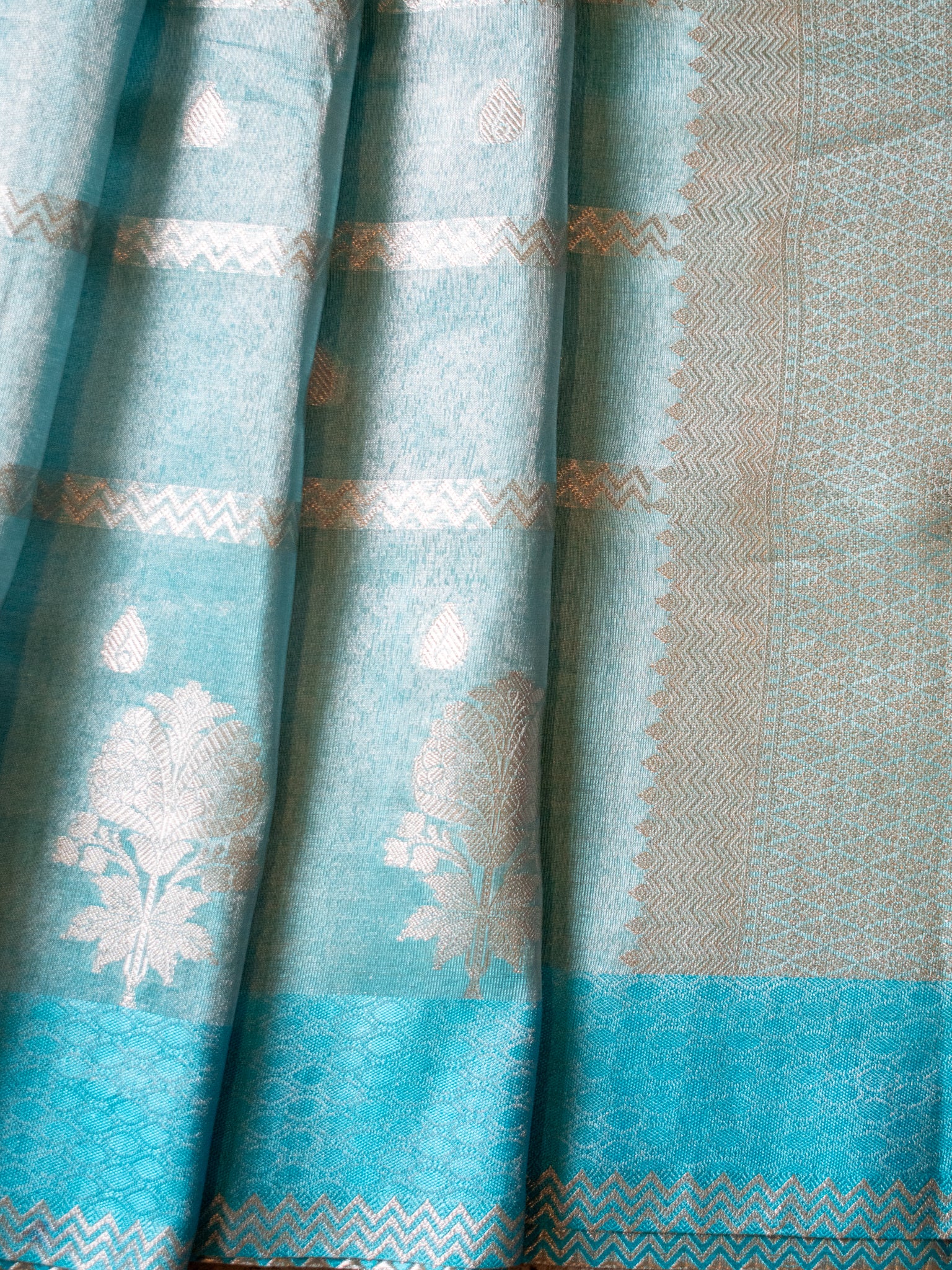 Banarasi Soft Tissue Saree With Weaving & Border - Aqua Blue