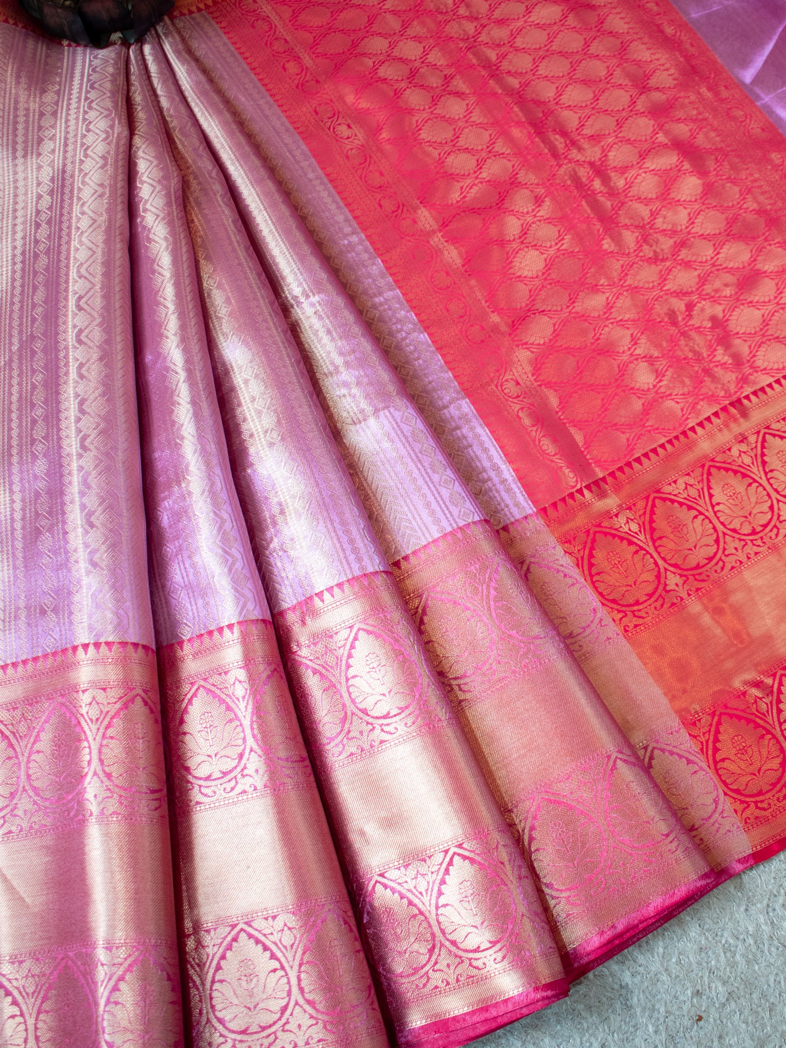 Banarasi Kora Muslin Saree With Zari Weaving & Contrast Border- Pink