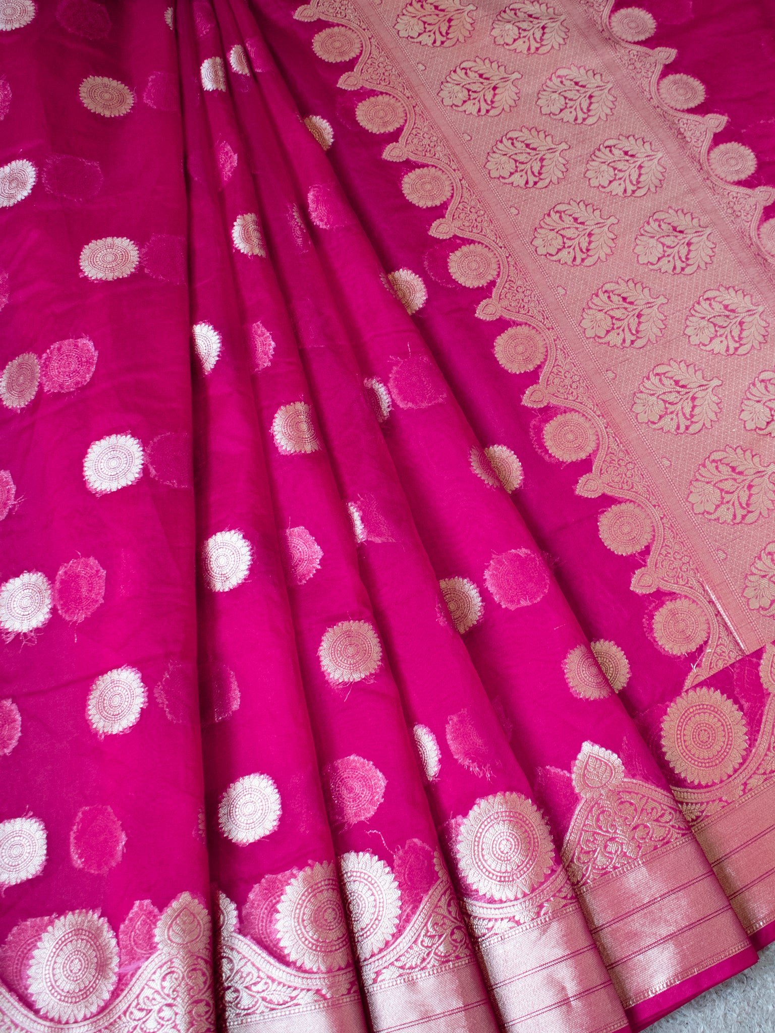 Banarasi Organza Mix Saree With Zari Border - Pink