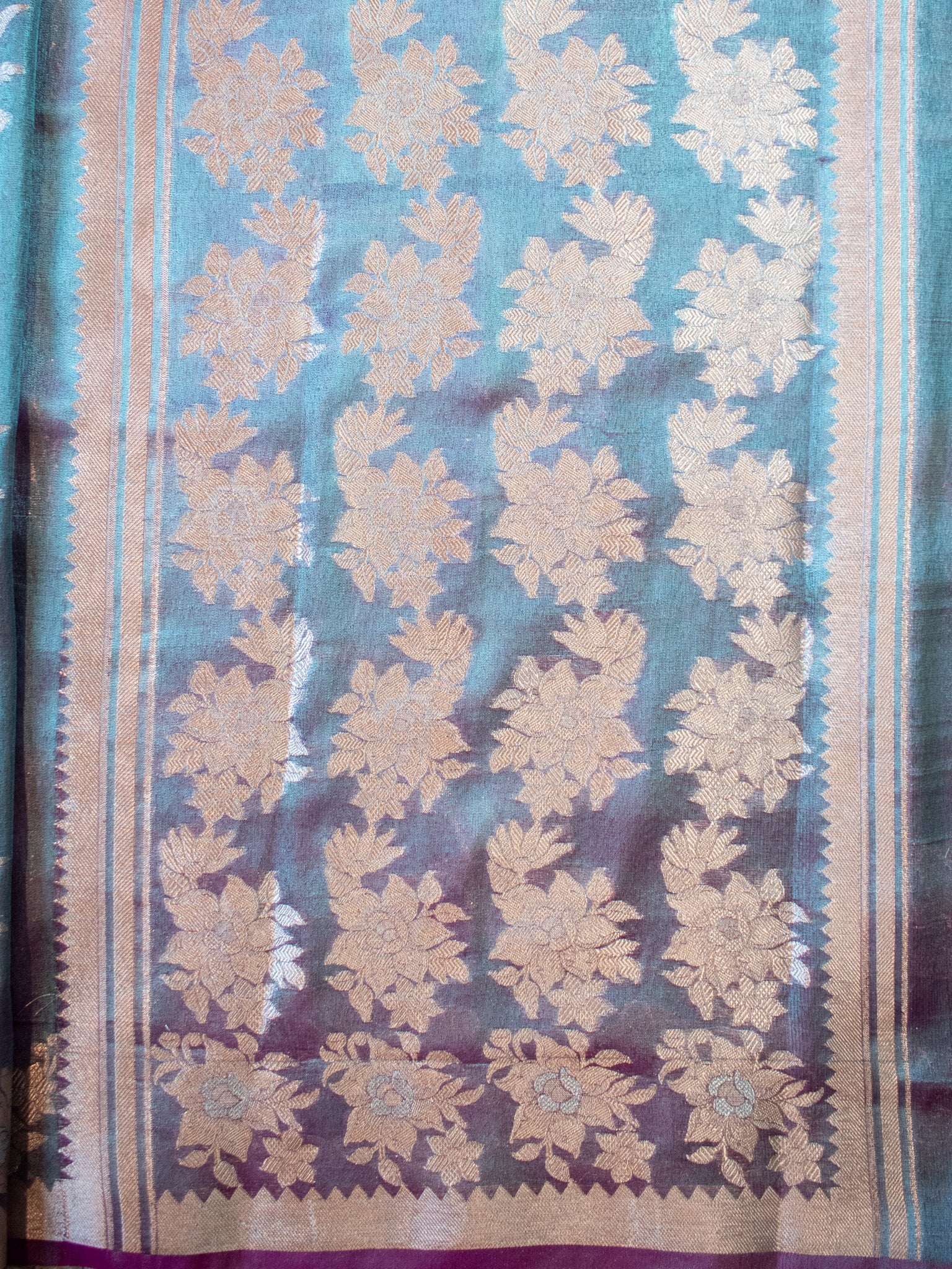 Banarasi Dual Tone Tissue Saree With Border - Teal Blue