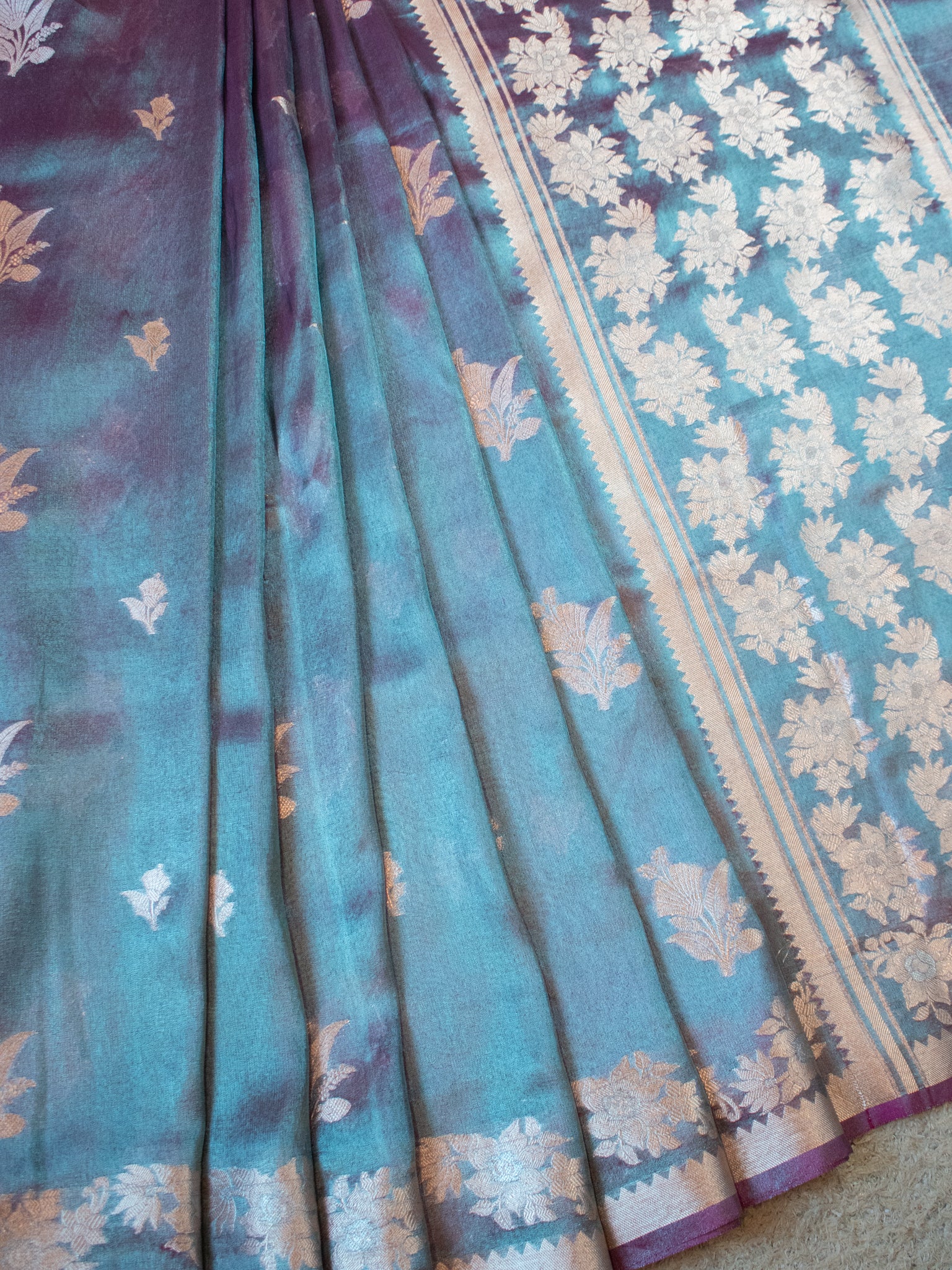 Banarasi Dual Tone Tissue Saree With Border - Teal Blue