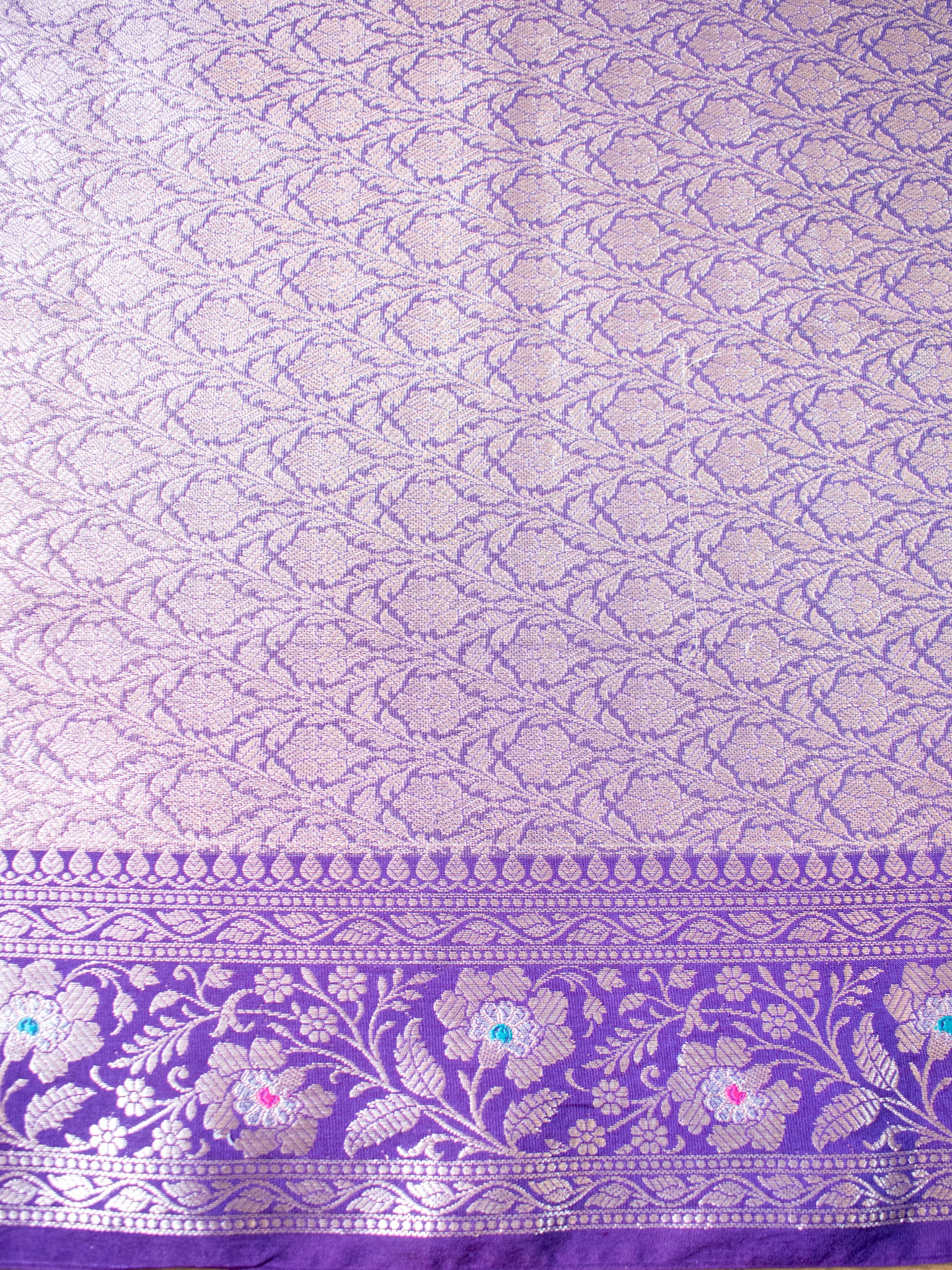 Banarasi Tissue Saree With Buti & Lace Border - Purple