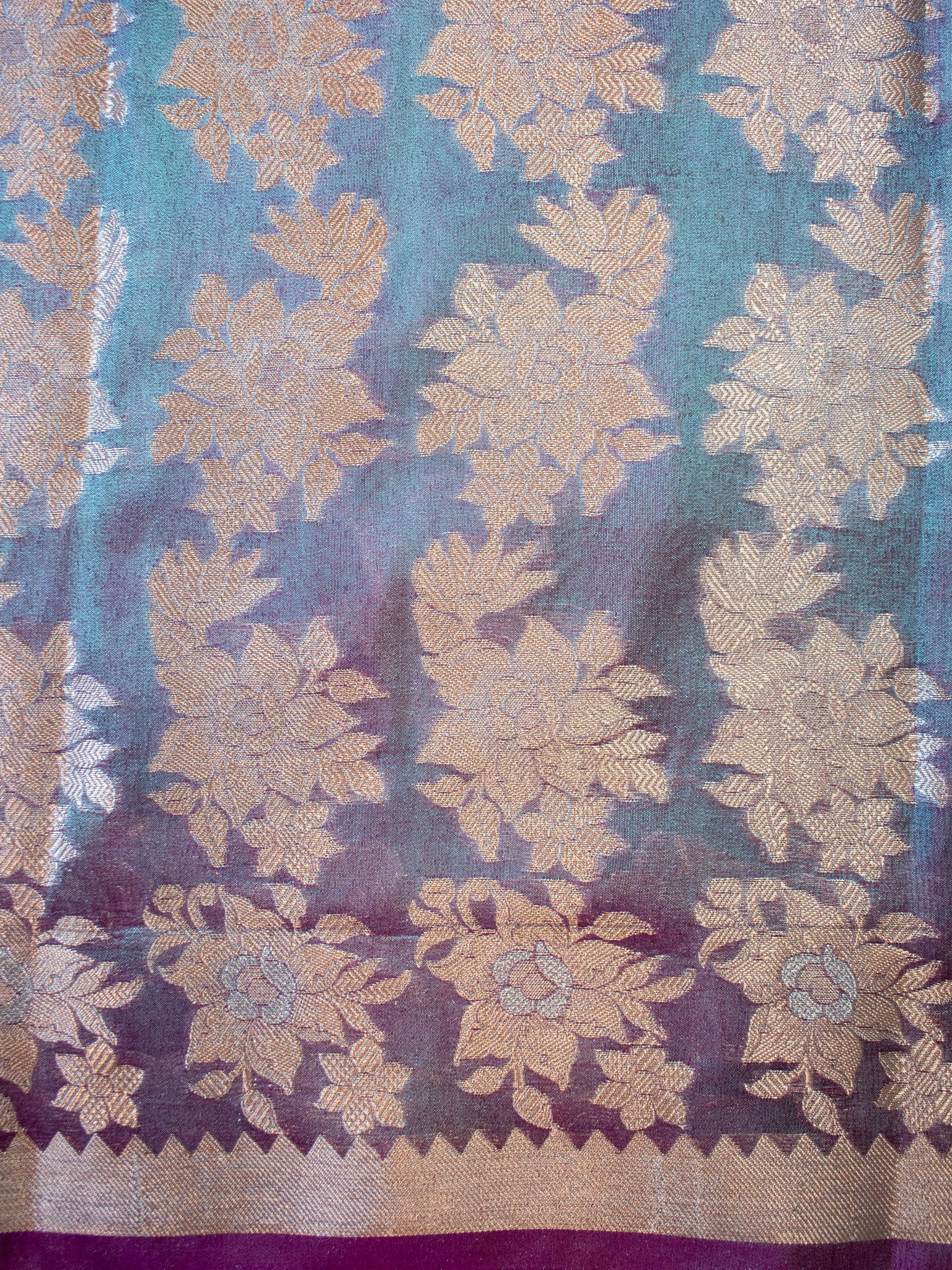 Banarasi Dual Tone Tissue Saree With Border - Teal Blue