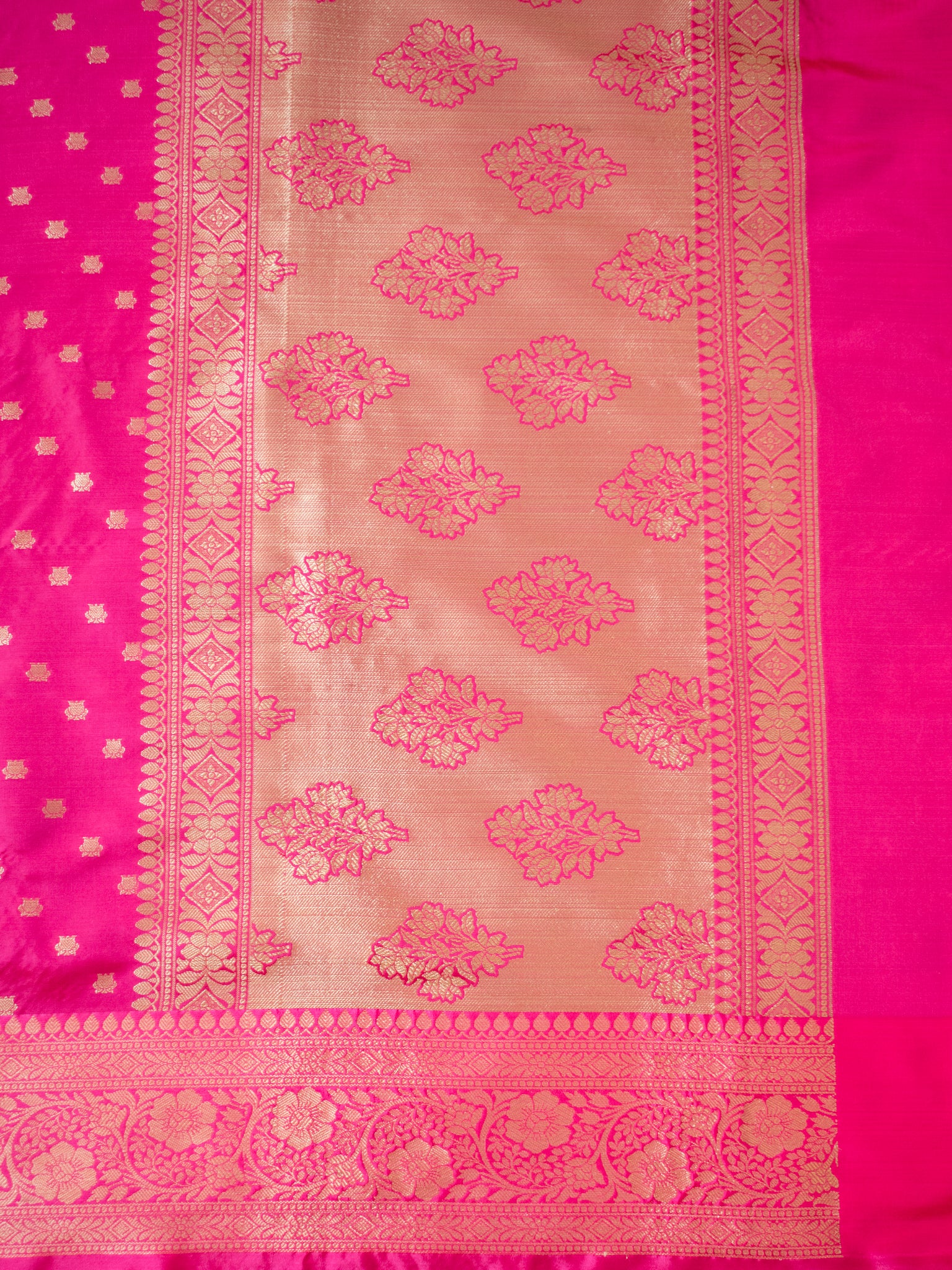Banarasi Semi Silk Saree With Zari Buti Weaving & Border - Magenta