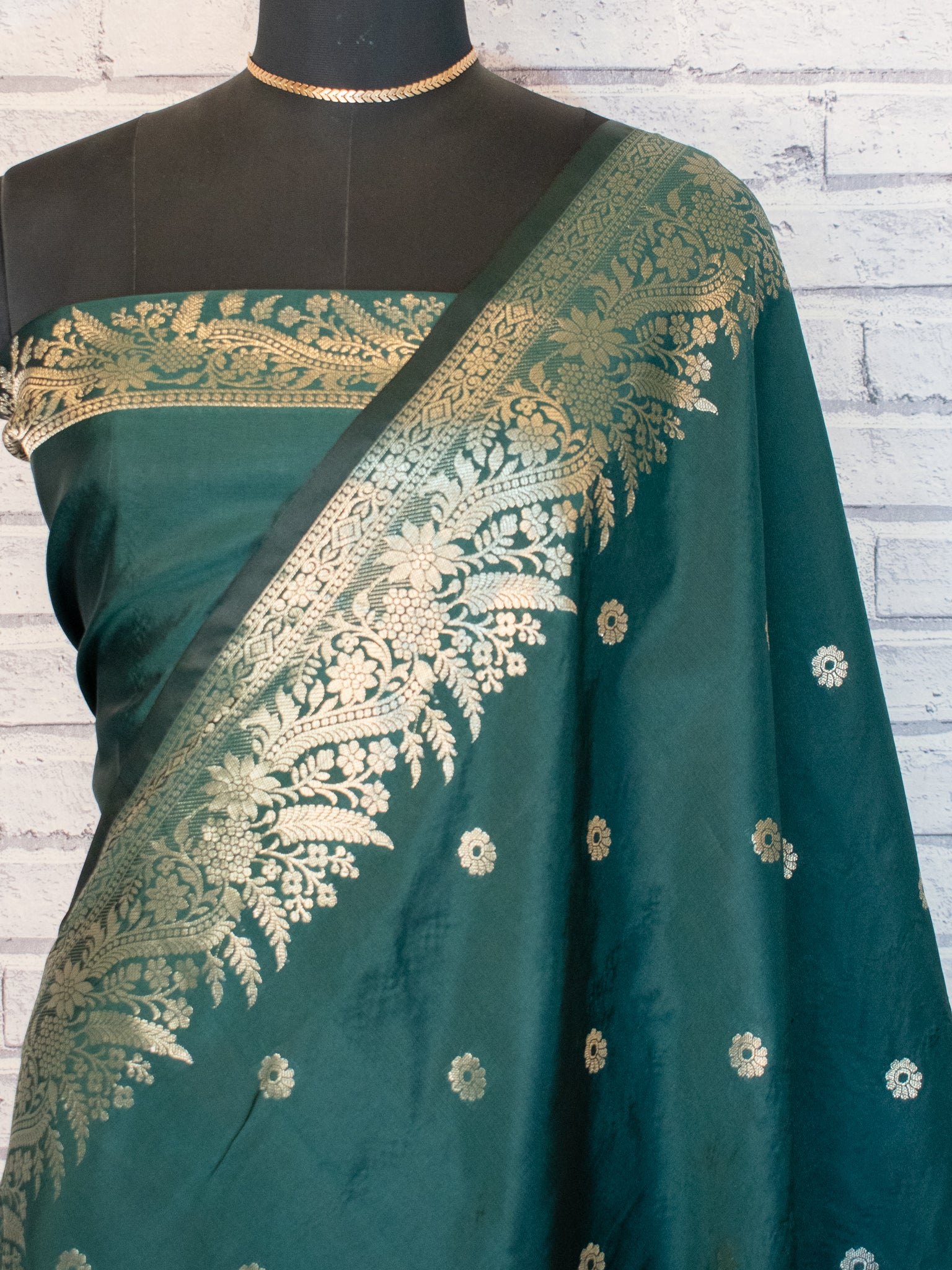 Banarasi Semi Katan Silk Saree With Border- Green