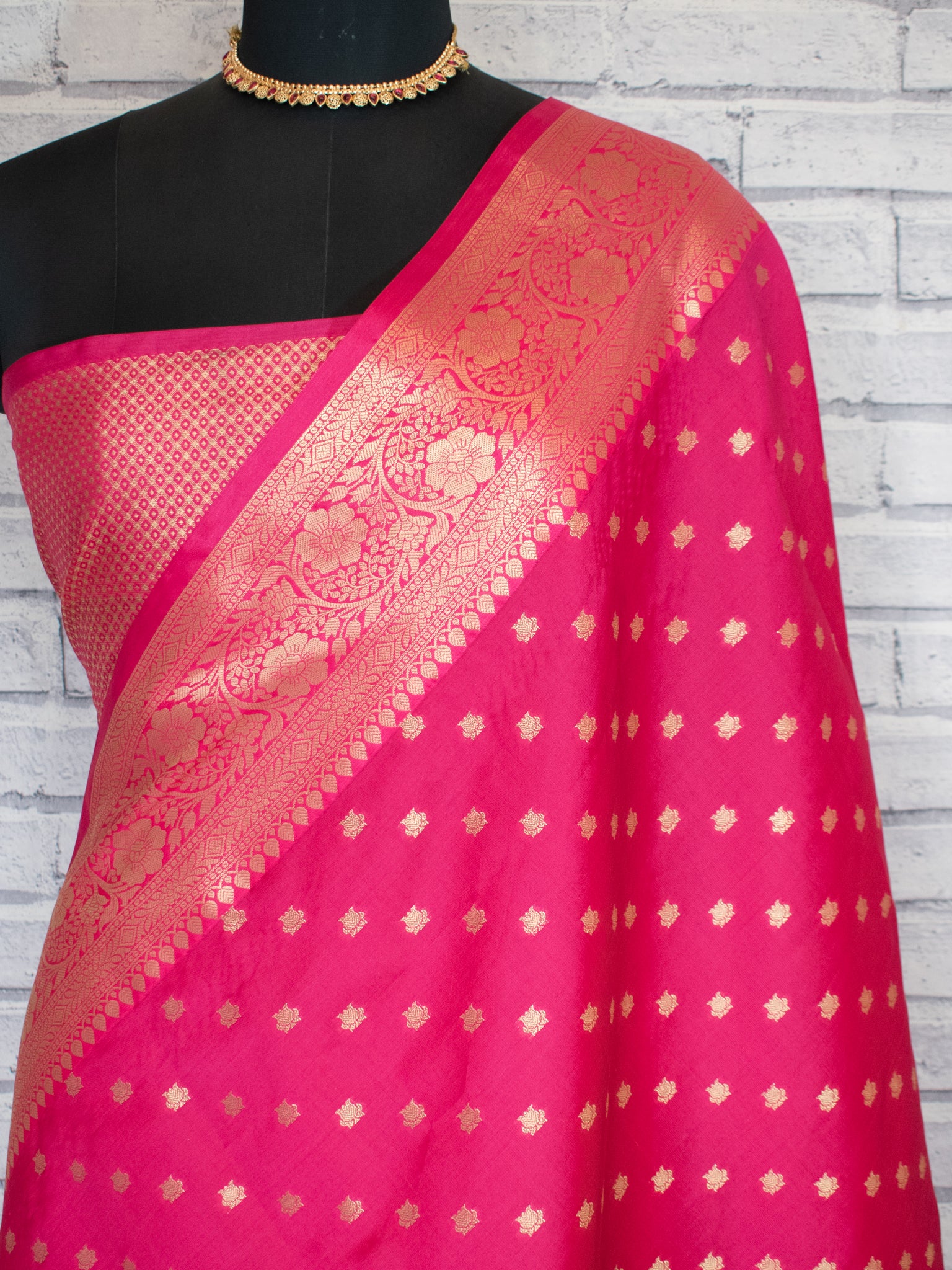 Banarasi Semi Silk Saree With Zari Buti Weaving & Border - Magenta