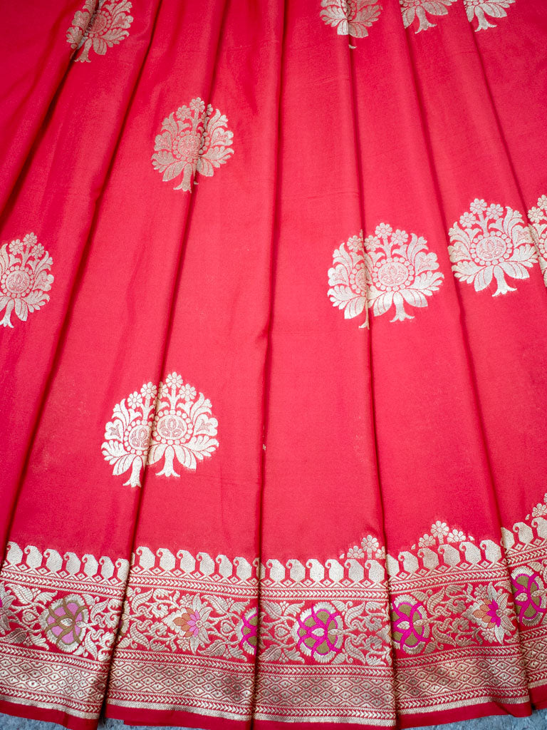 Banarasi Art Katan Silk Saree With Meena Buta Weaving-Red