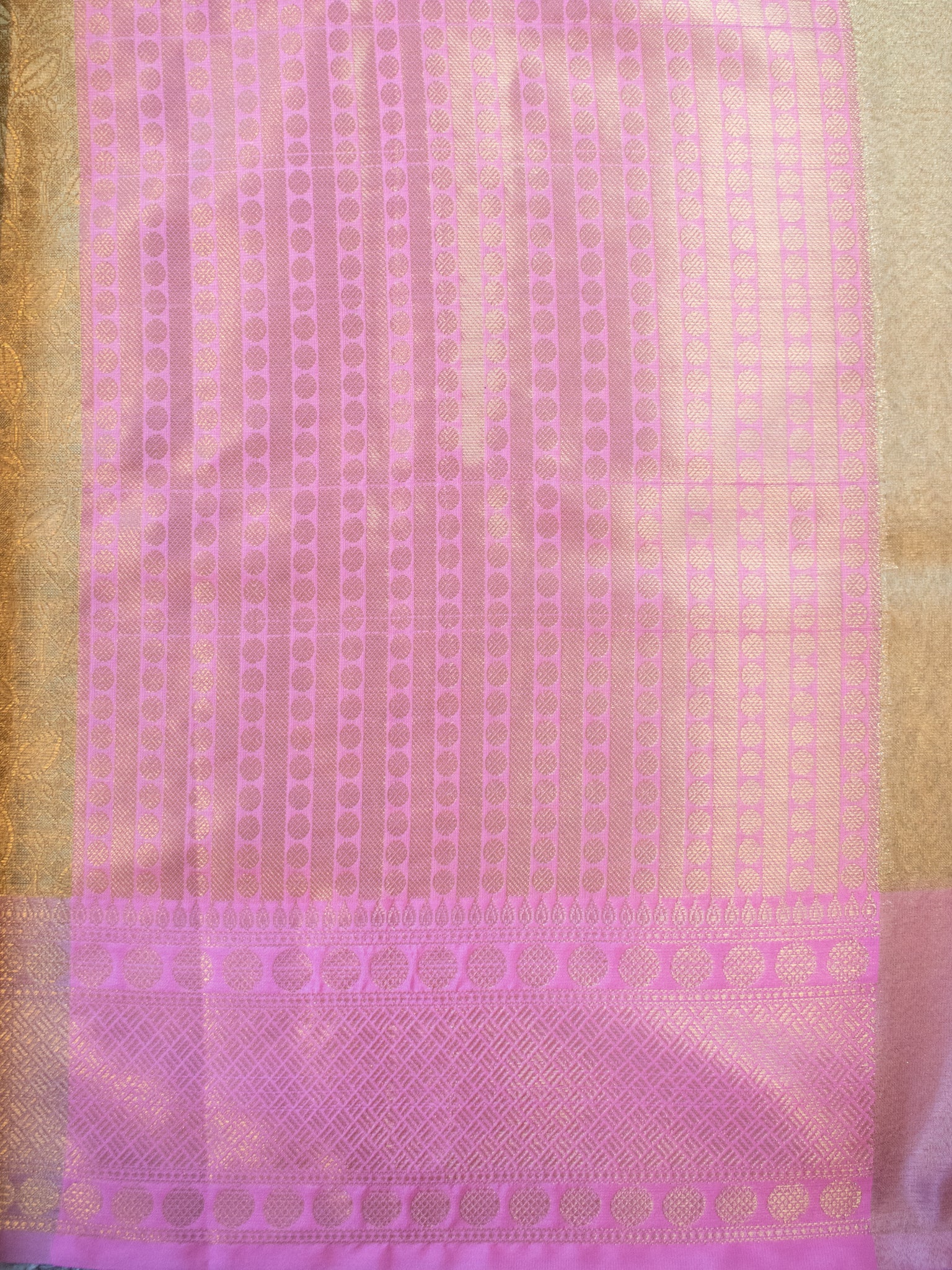 Banarasi Tissue Saree With Weaving & Border- Gold