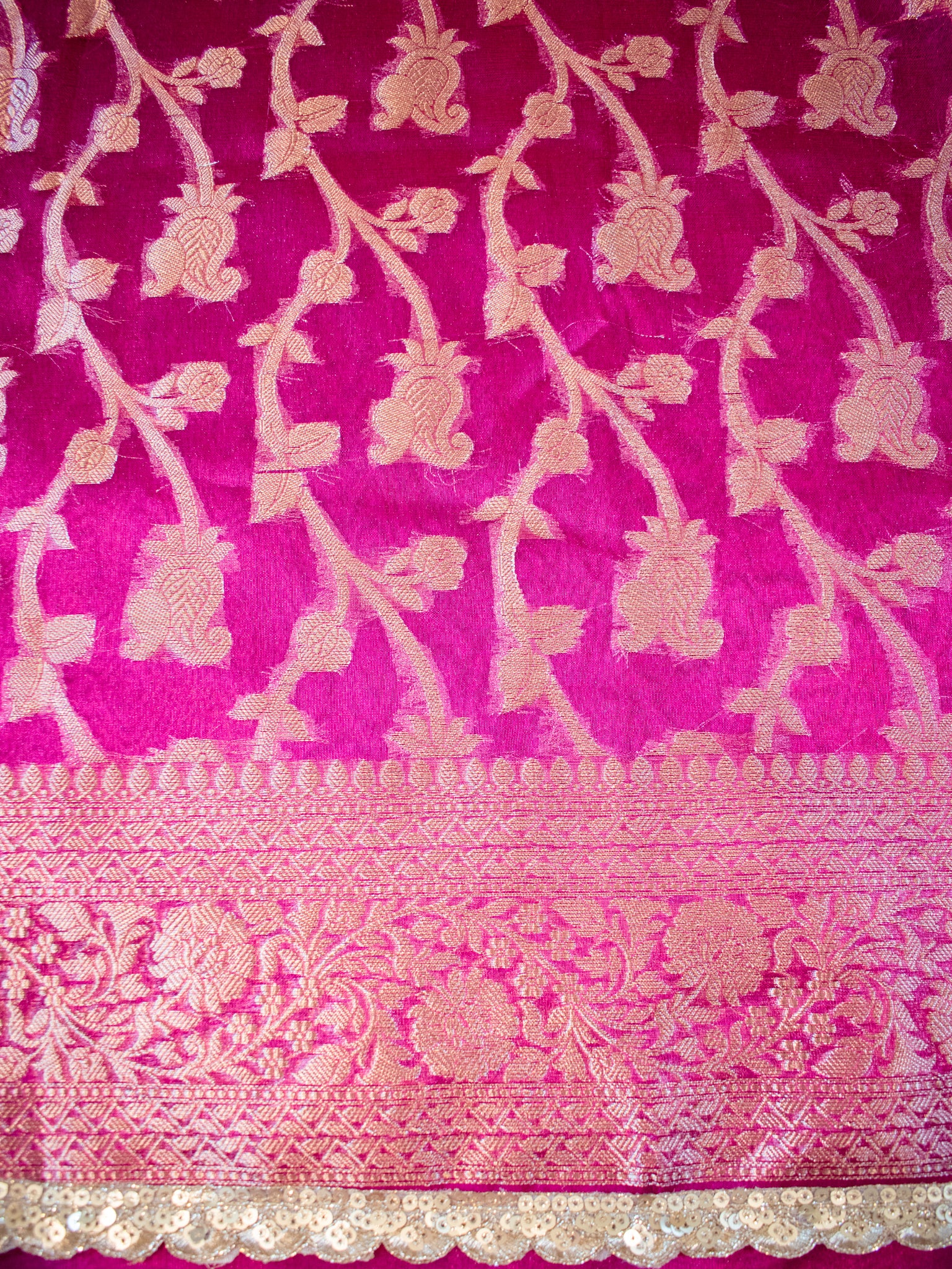 Banarasi Tissue Saree With Lace Border - Magenta