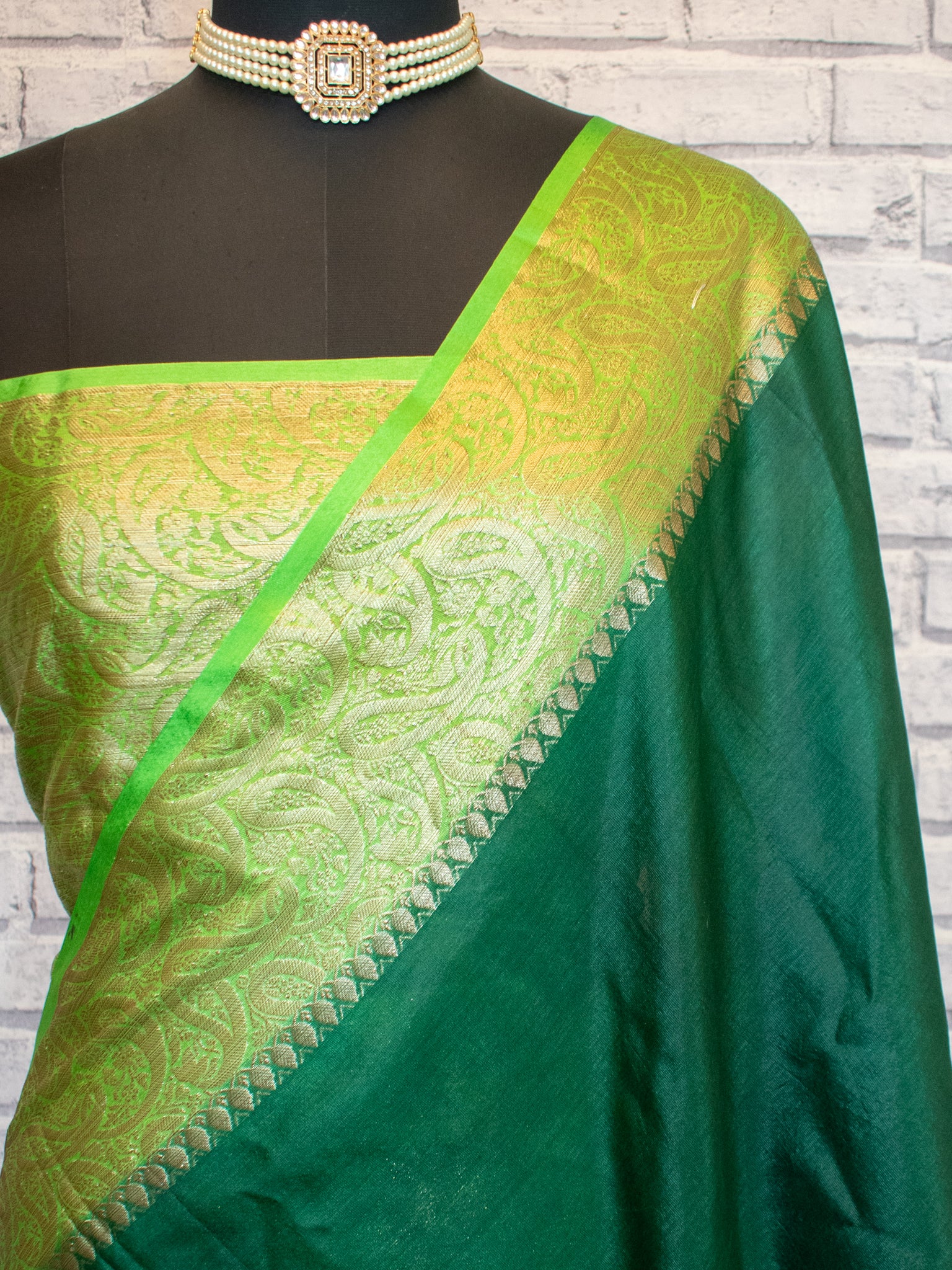 Banarasi Cotton Silk Saree With Plain Skirt Border- Green