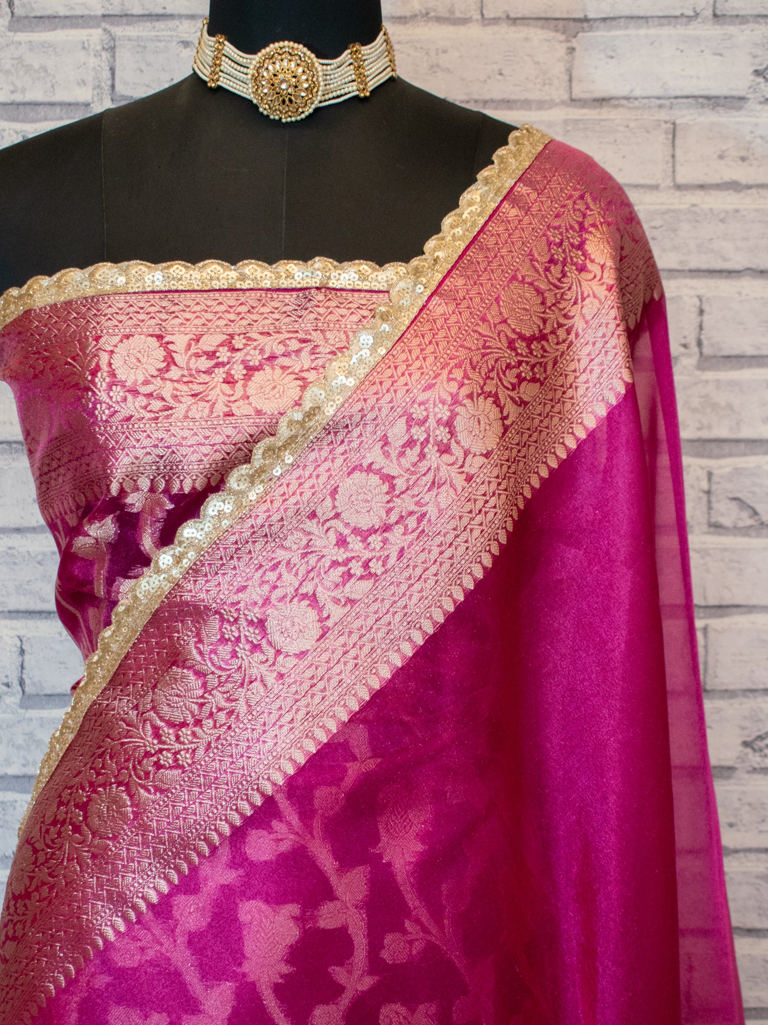 Banarasi Tissue Saree With Lace Border - Magenta