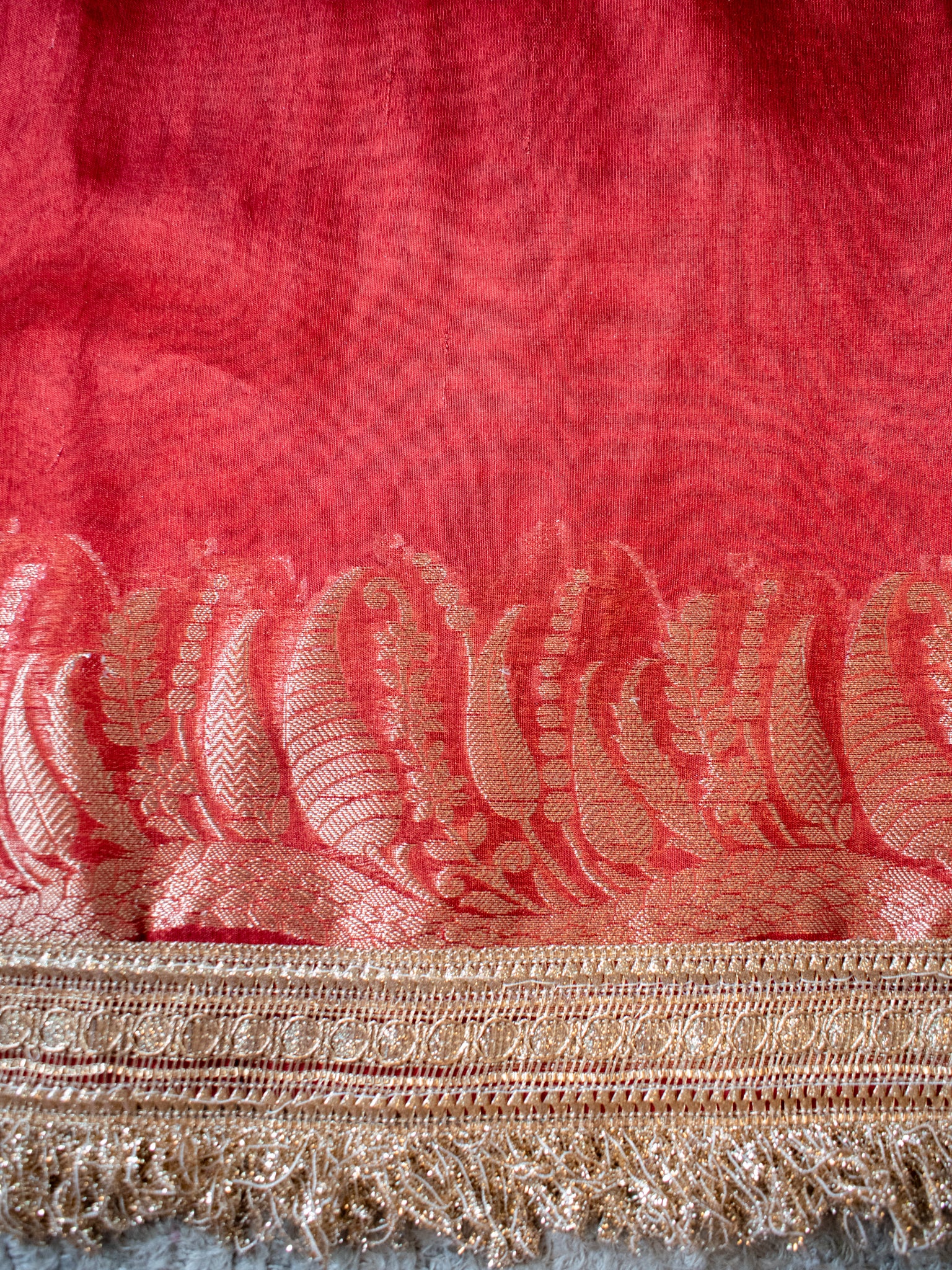 Banarasi Tissue Saree With Lace Border - Red