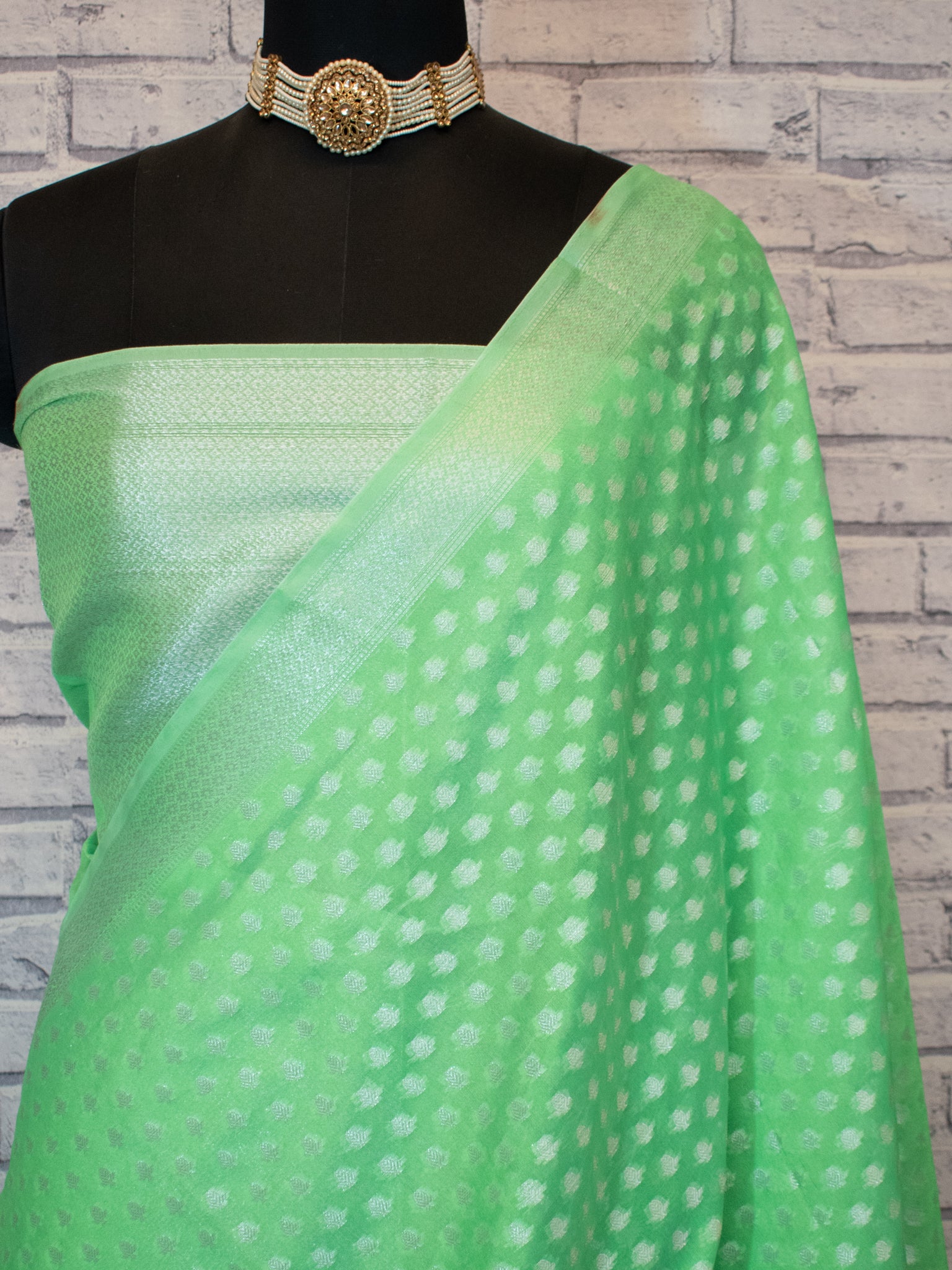 Banarasi Cotton Silk Saree With Silver Zari Buti Weaving & Border -Green