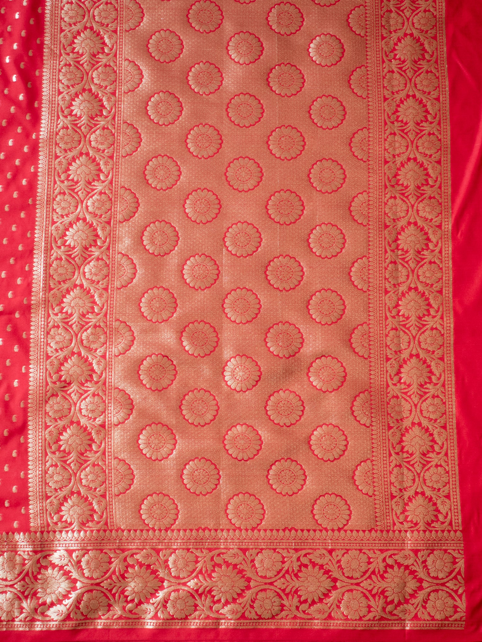 Banarasi Silk Saree With Zari Buti Weaving & Border - Red