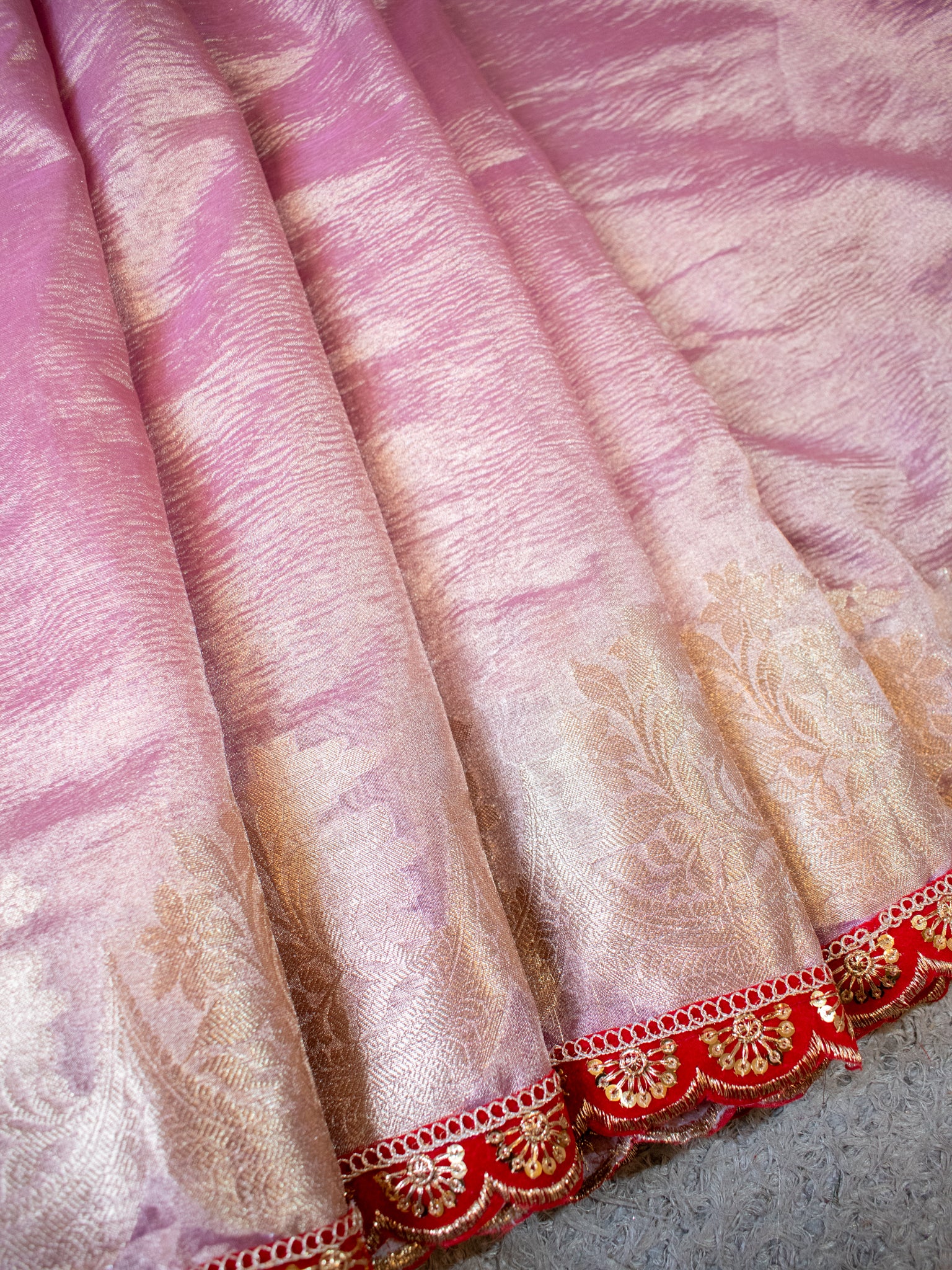 Banarasi Crushed Tissue Saree With Silver Zari Border & Lace- Pink