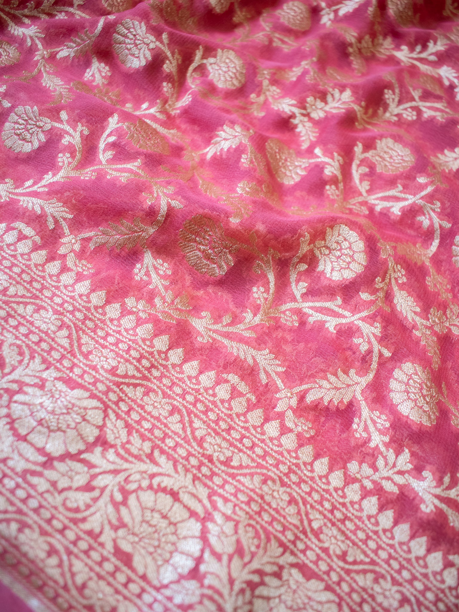 Banarasi Pure Khaddi Georgette Saree With Floral Jaal Zari Weaving- Peach