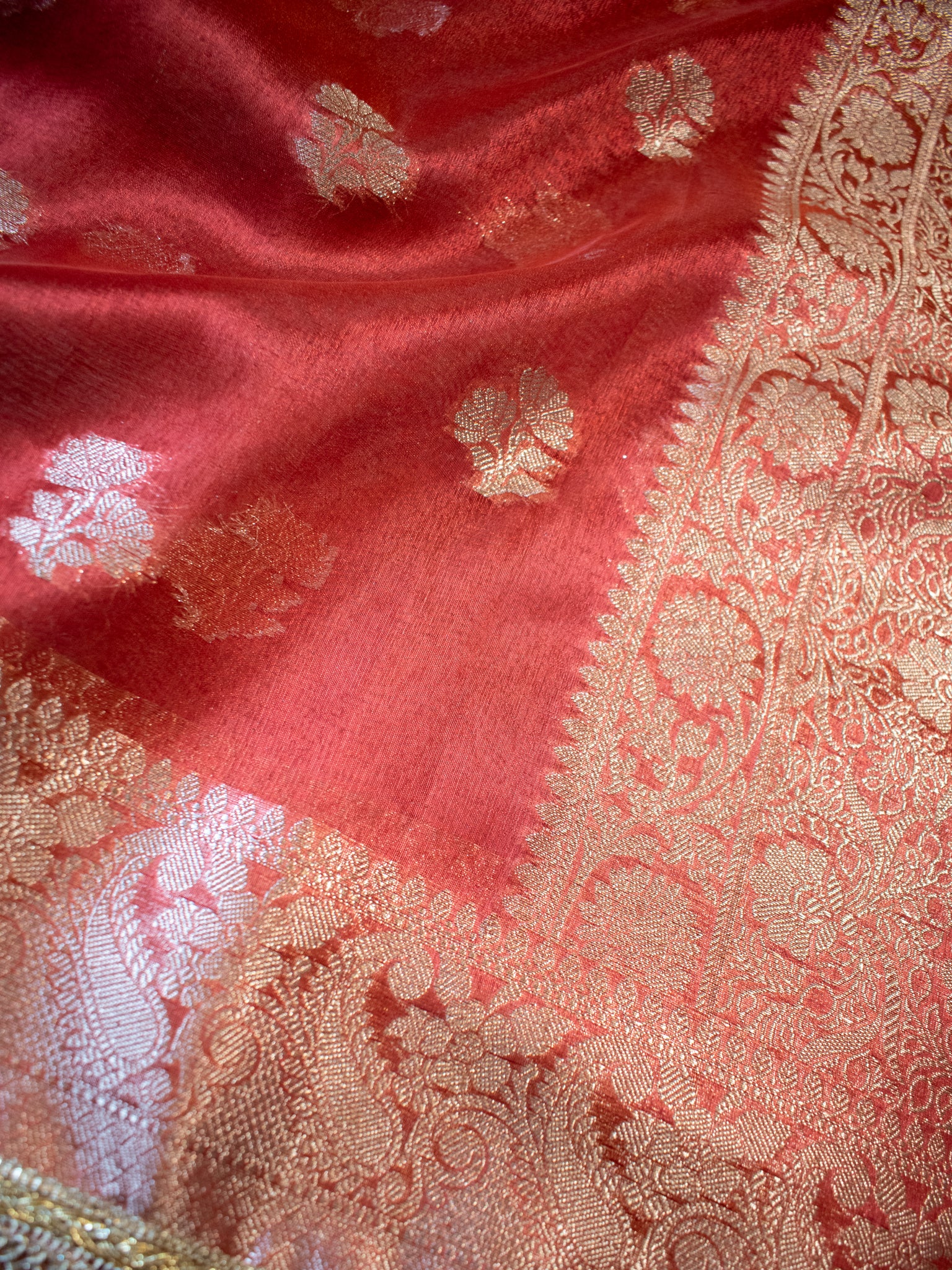 Banarasi Tissue Saree With Buti Weaving & Lace Border - Red