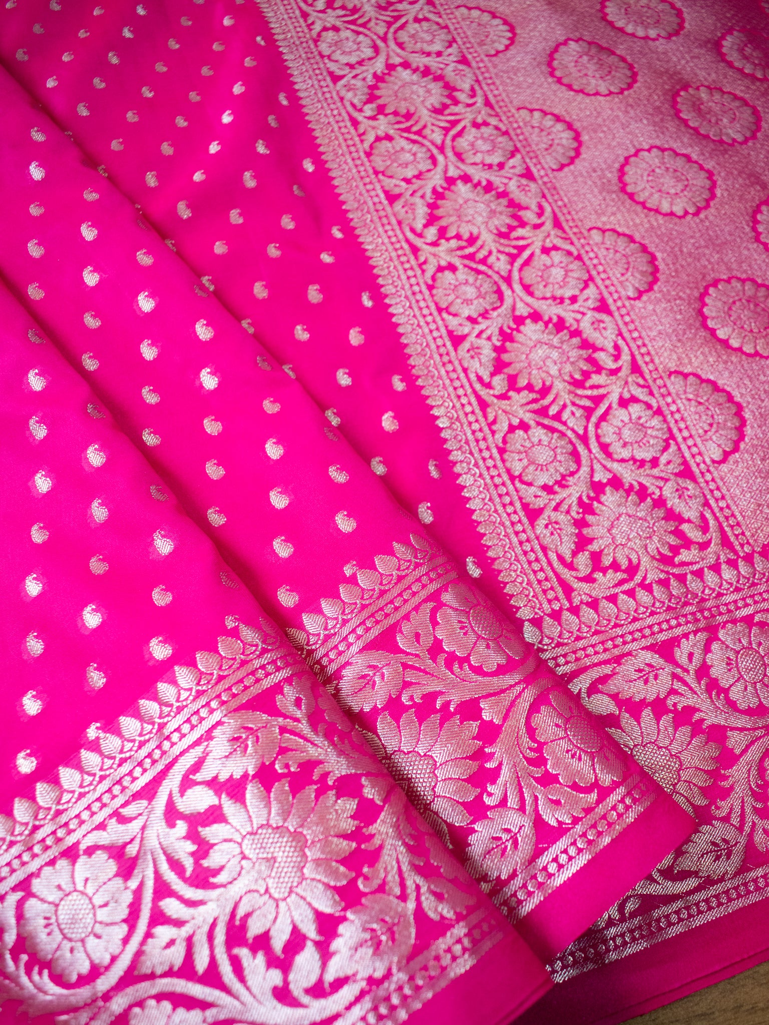 Soft Banarasi Semi Silk Saree For Functions & Gifting-Magenta