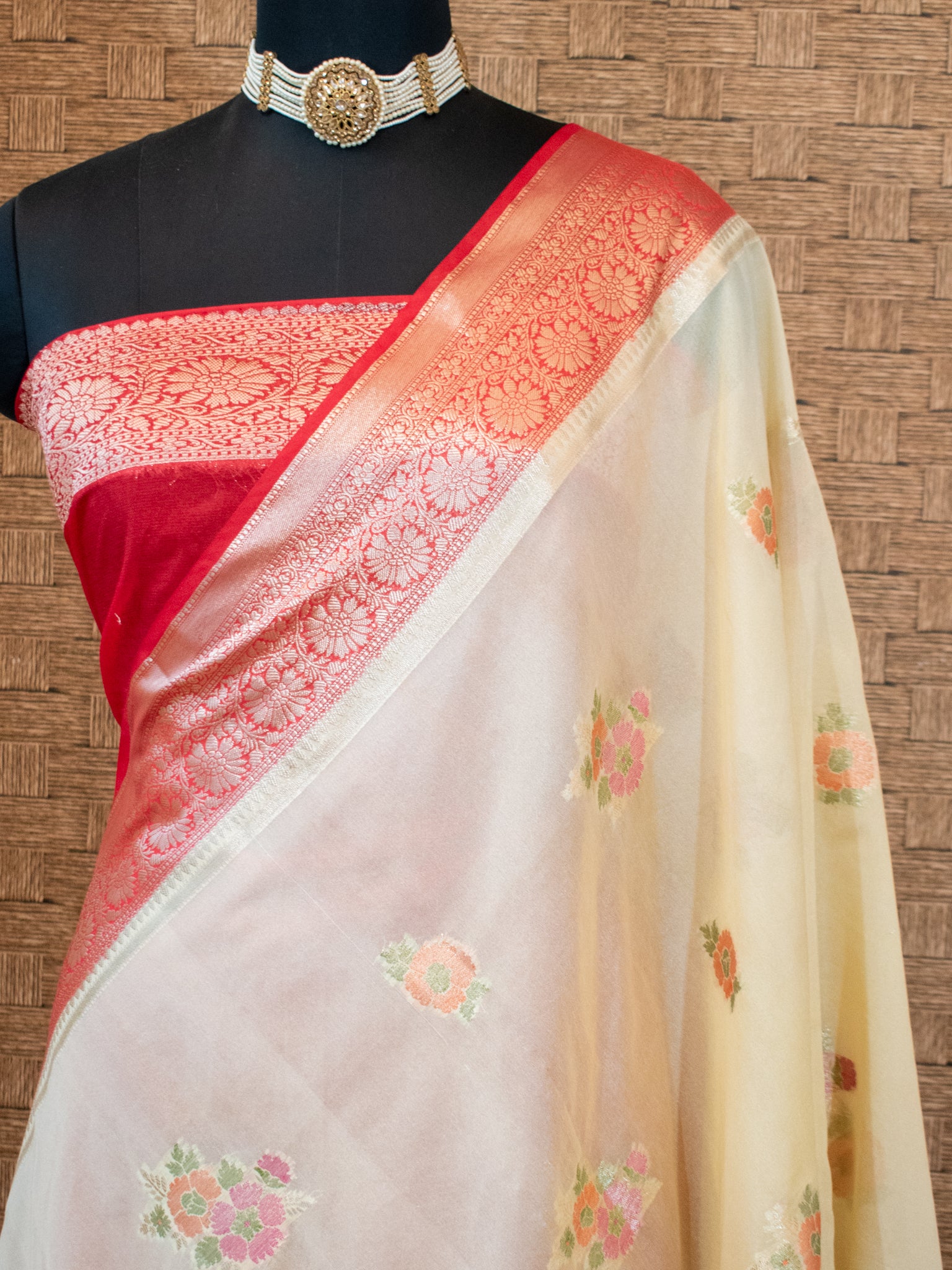 Banarasi Semi Georgette Saree With Weaving & Border - Red & Cream