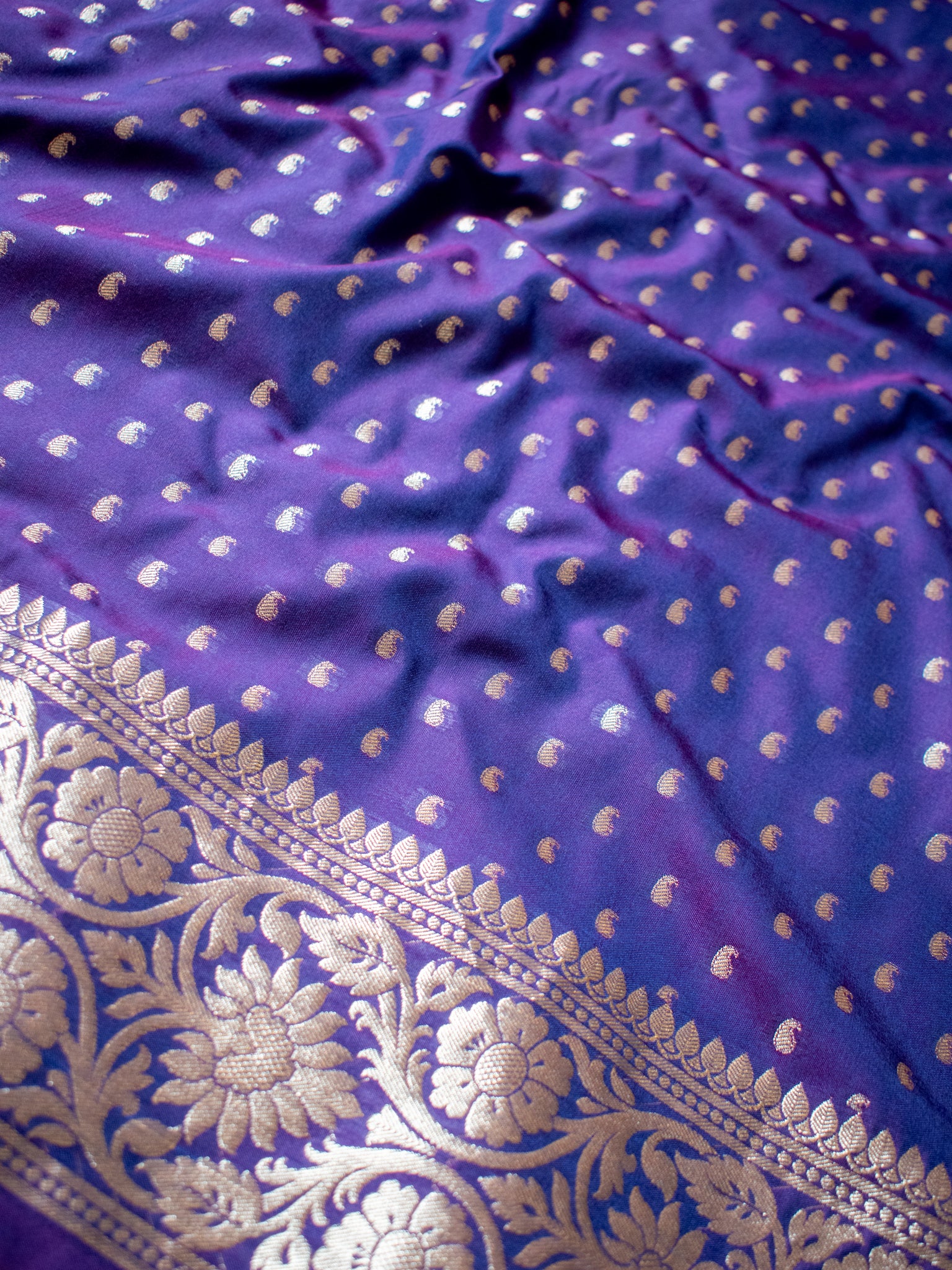 Banarasi Silk Saree With Zari Buti Weaving & Border - Purple