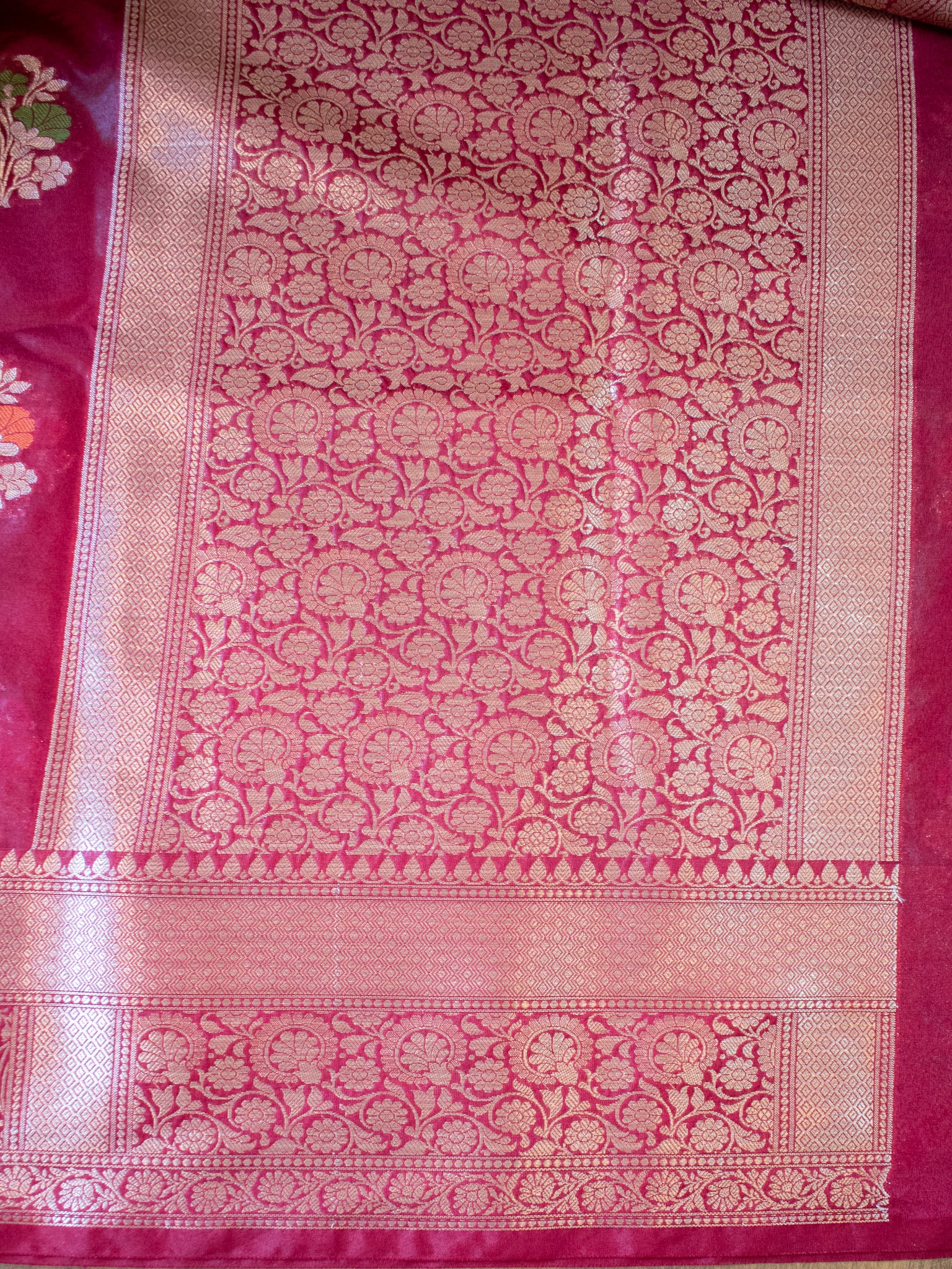 Banarasi Semi Silk Saree With Lace Border - Maroon