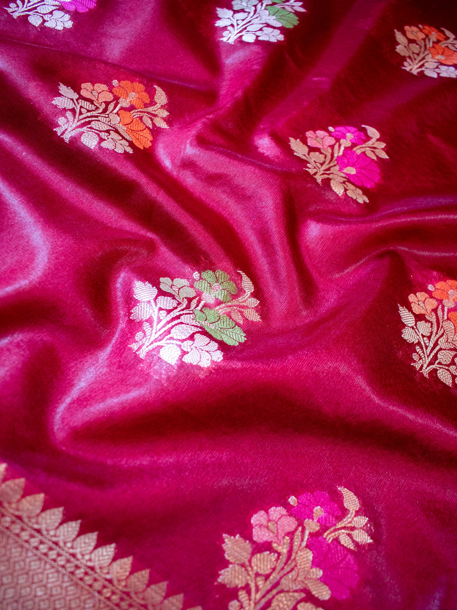 Banarasi Semi Silk Saree With Lace Border - Maroon