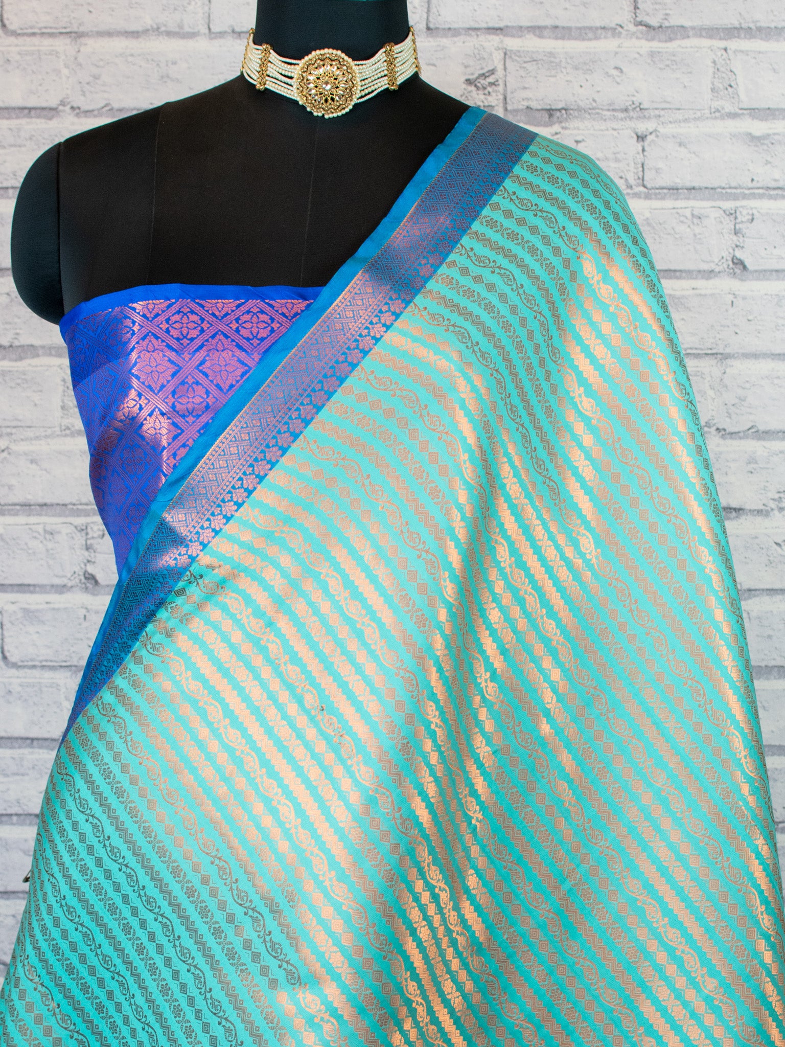 Banarasi Kora Muslin Saree With Zari Weaving &  Border- Sea Green