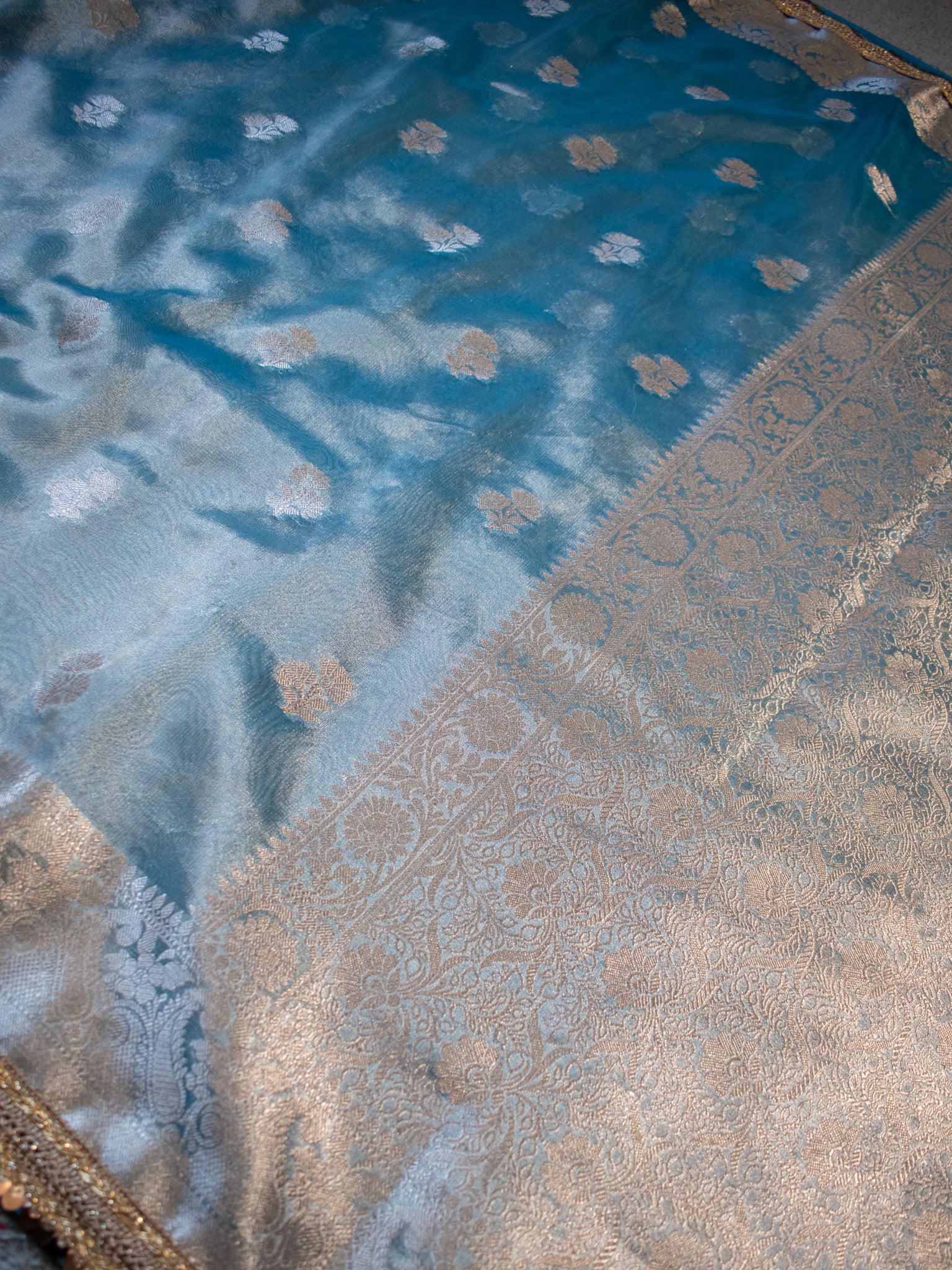 Banarasi Tissue Saree With Buti Weaving & Lace Border - Blue