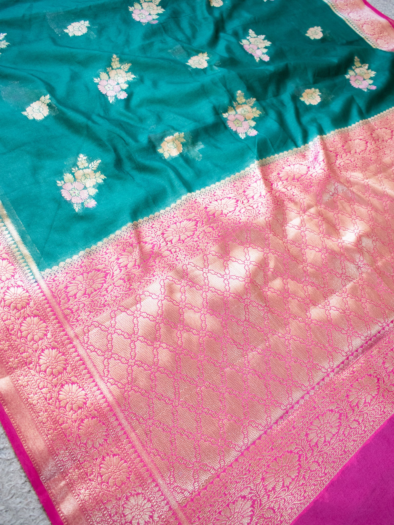 Banarasi Cotton Silk Saree with Floral Weaving & Contrast Border- Dark Green