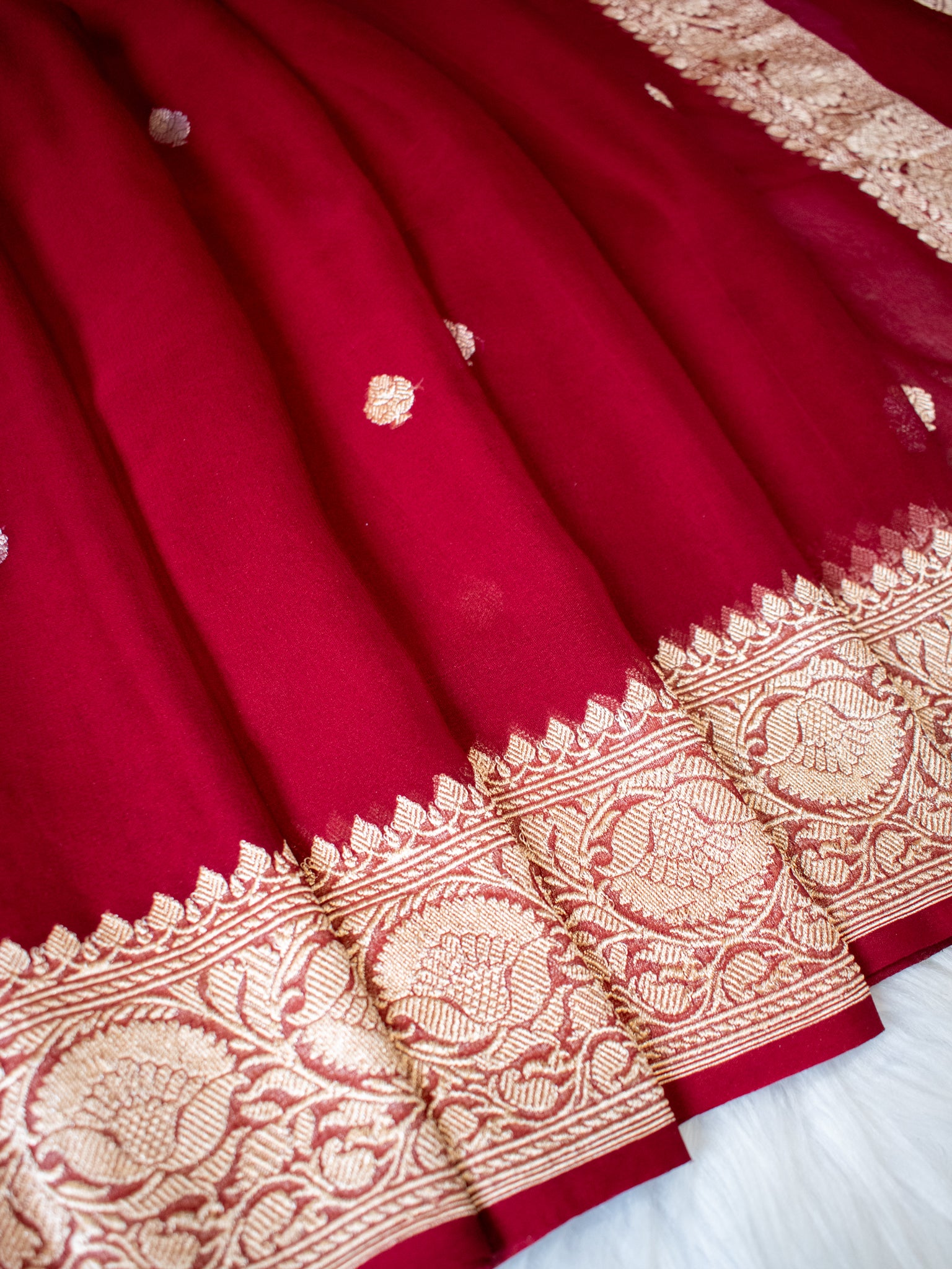 Banarasi Pure Khaddi Georgette Saree With Sona Rupa Zari Buti Weaving- Maroon