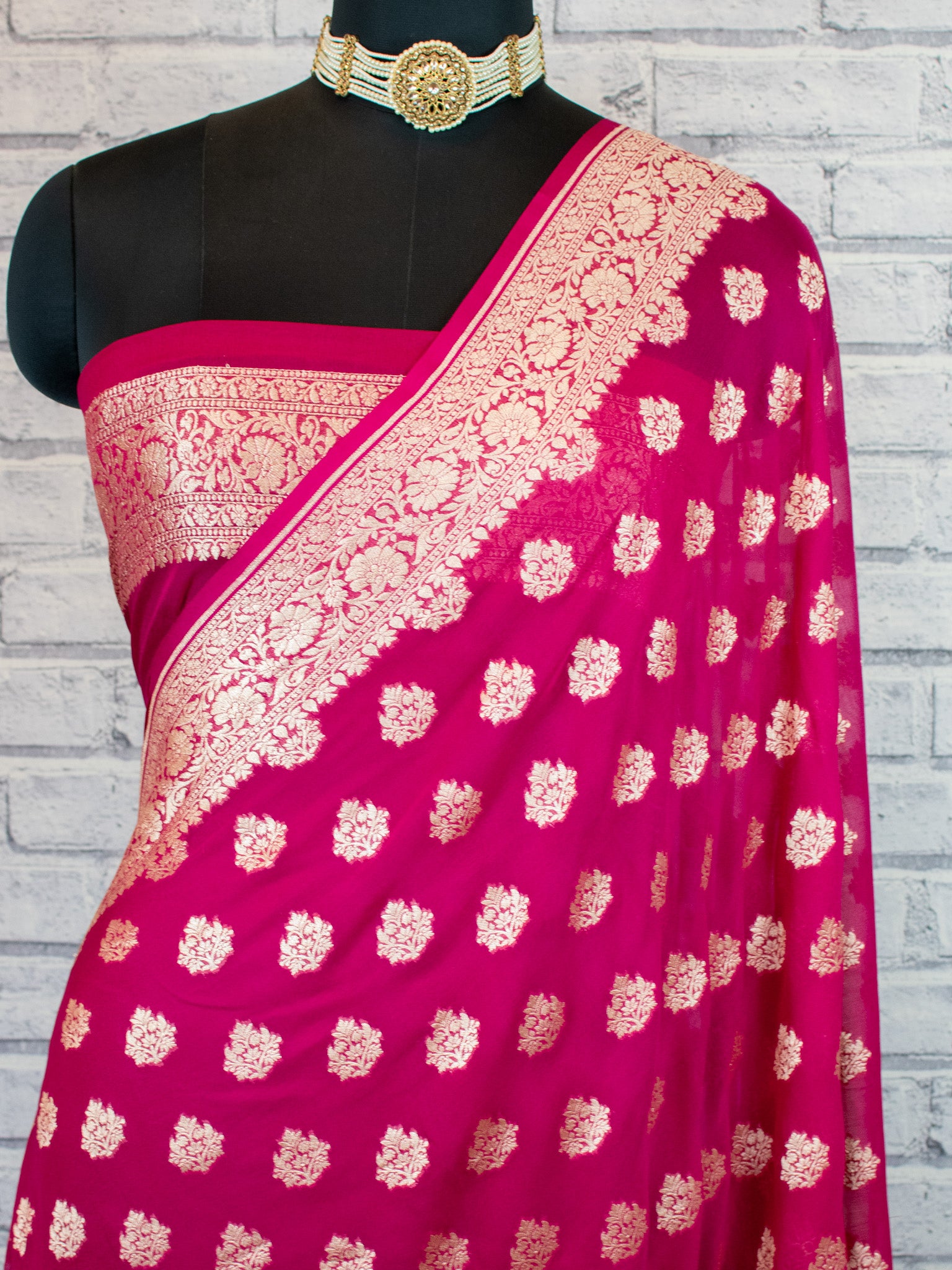 Banaras Pure Georgette Saree With Resham Weaving- Pink