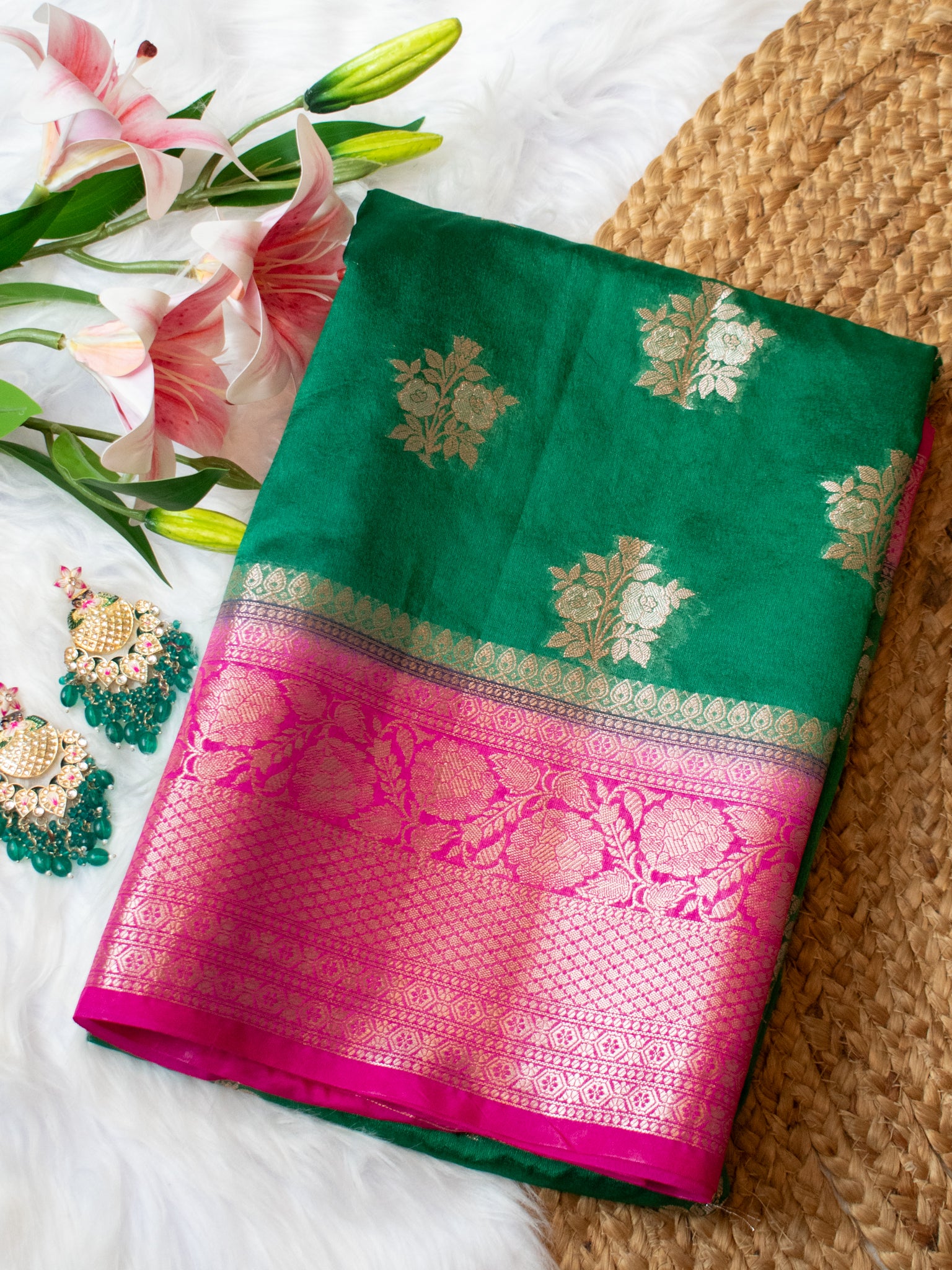 Banarasi Cotton Silk Saree With Contrast Border - Green