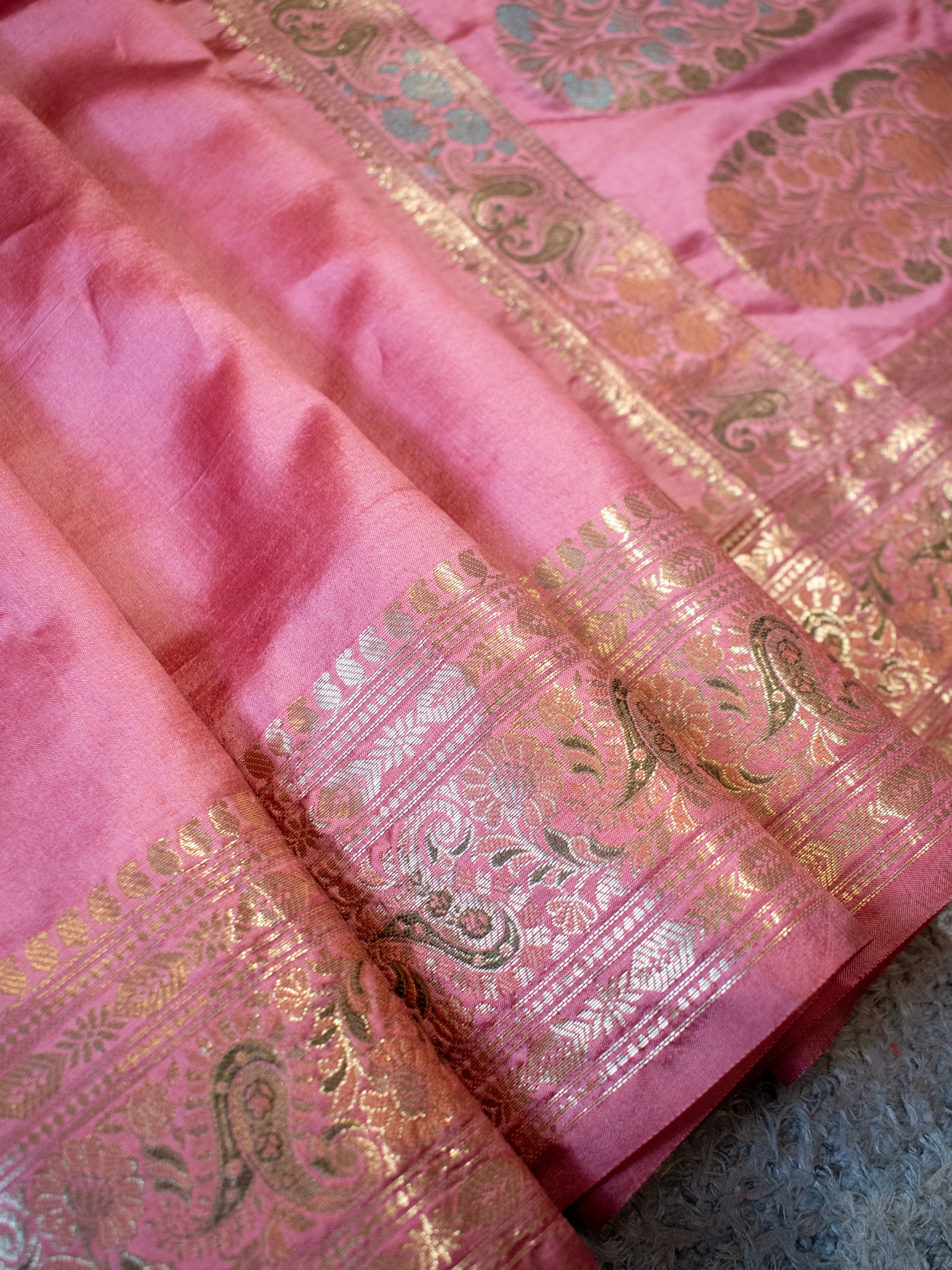 Banarasi Plain Silk Saree With Weaving- Peach