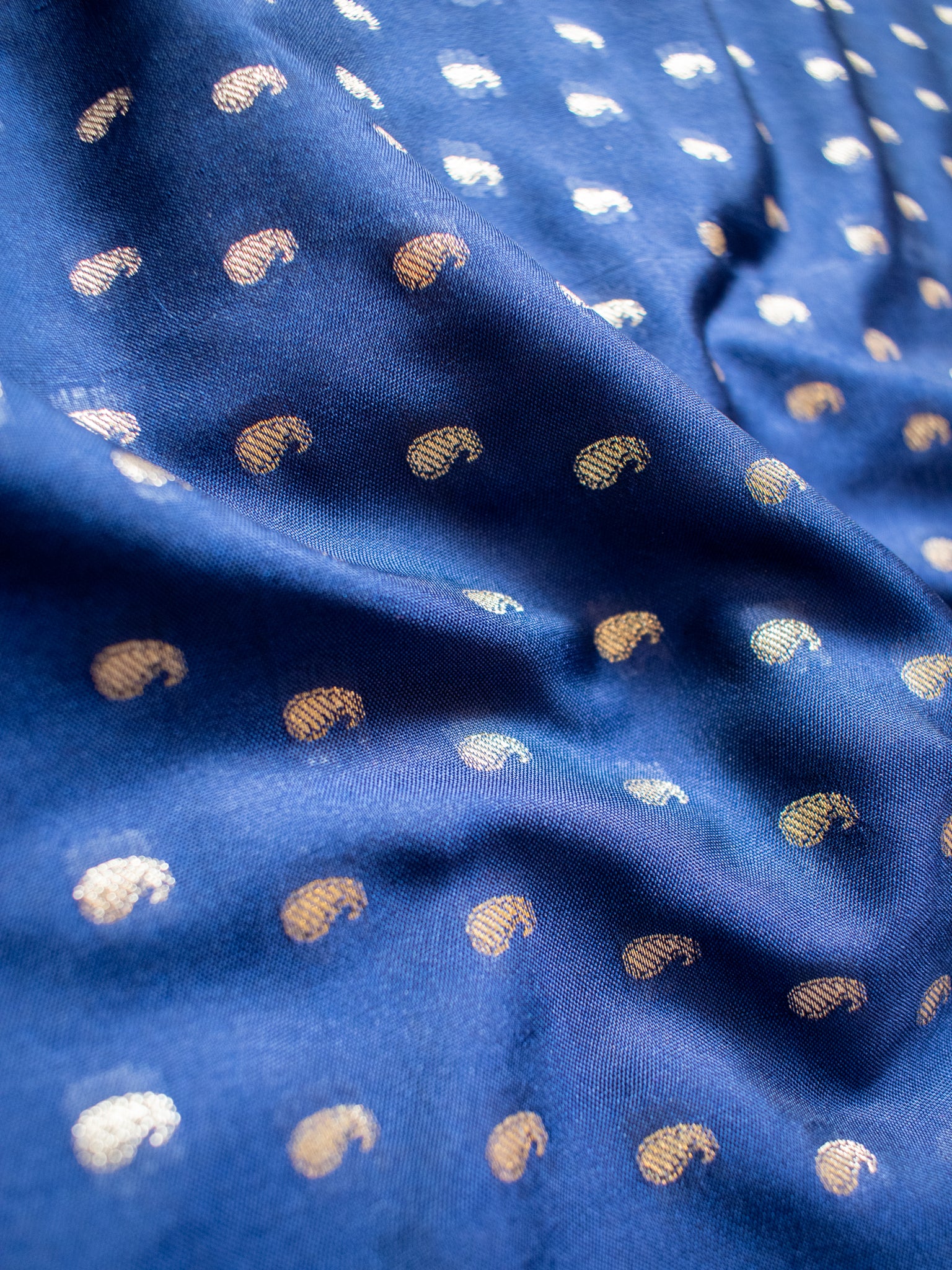 Banarasi Silk Saree With Zari Buti Weaving & Border - Navy Blue