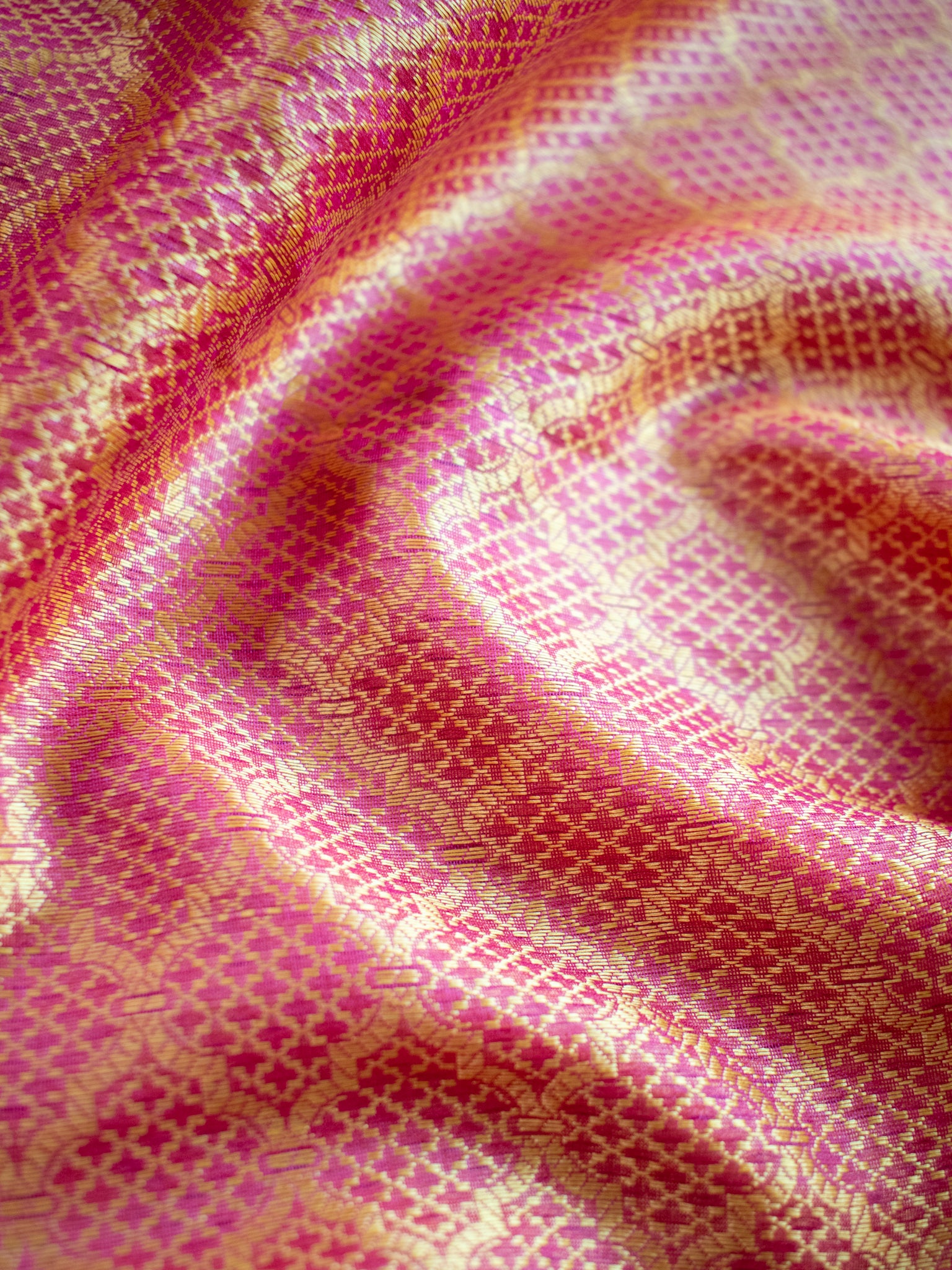 Banarasi Kora Muslin Saree With Tanchoi Weaving and Floral Border-Yellow