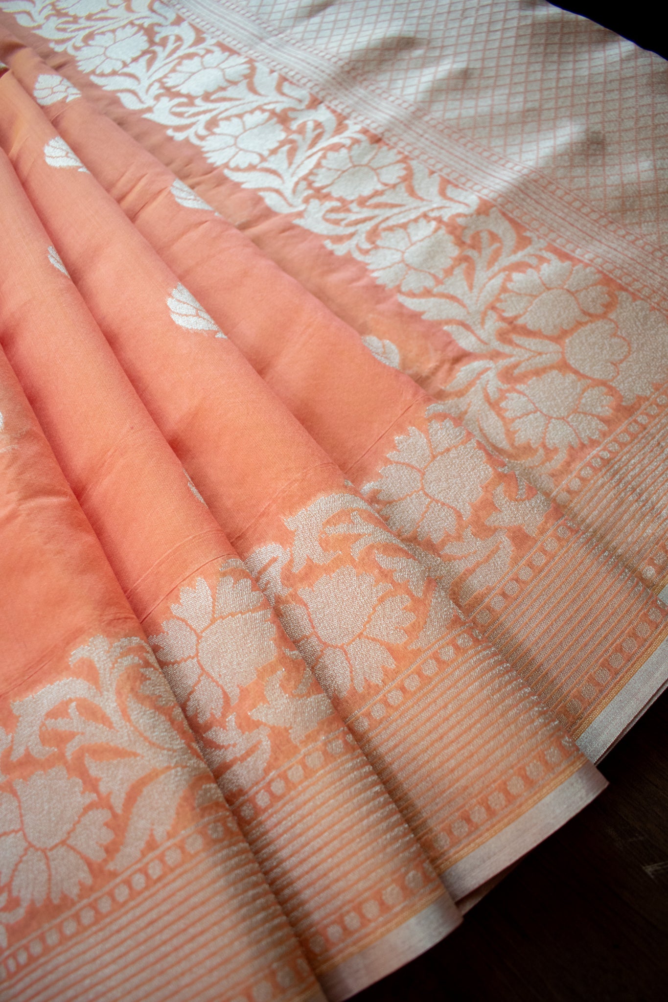 Banarasi Dupion Linen Saree With Silver Buti Weaving-Peach
