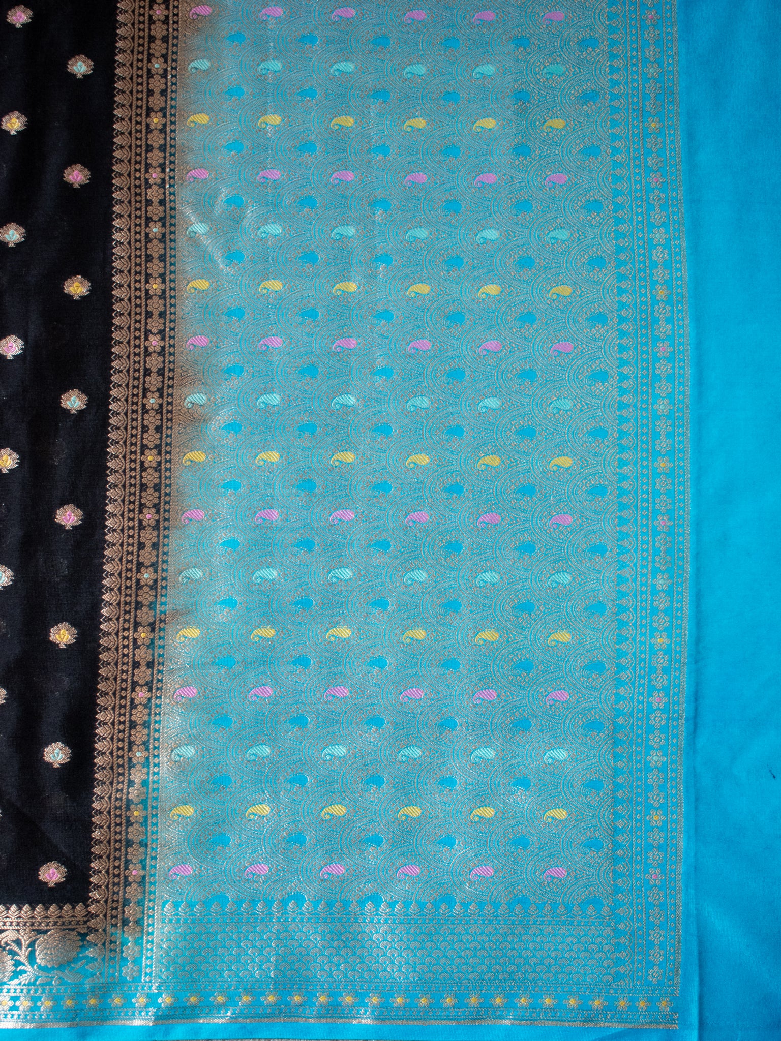 Banarasi Semi Silk Saree With Zari Buti Weaving & Contrast Border - Black