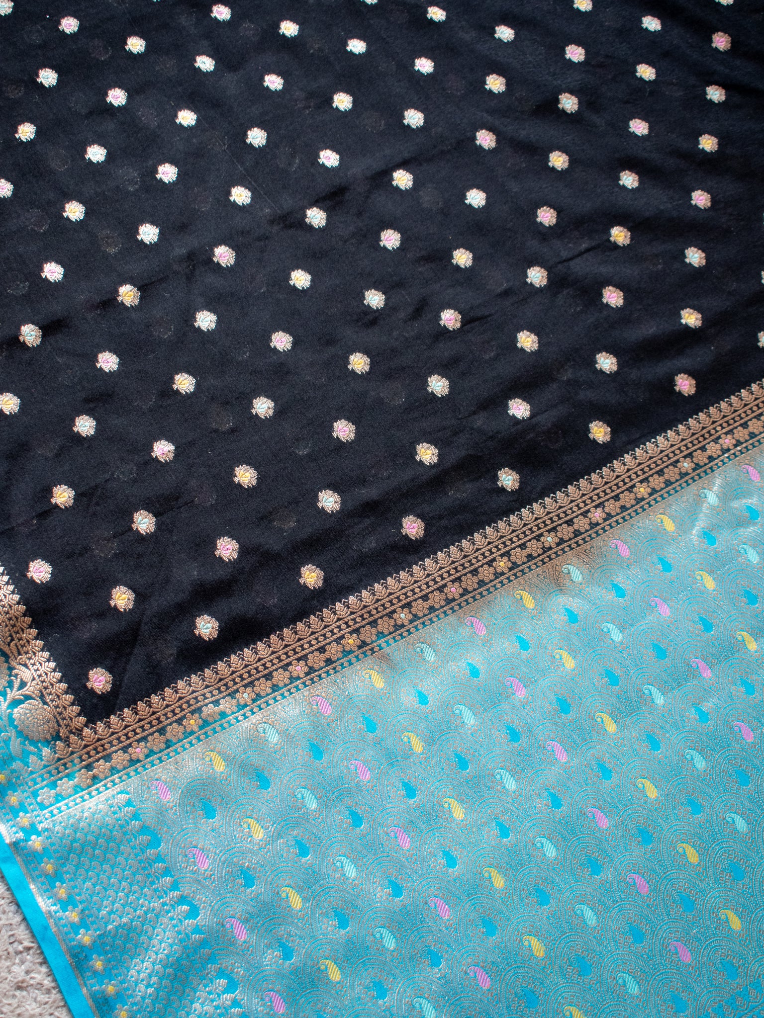 Banarasi Semi Silk Saree With Zari Buti Weaving & Contrast Border - Black