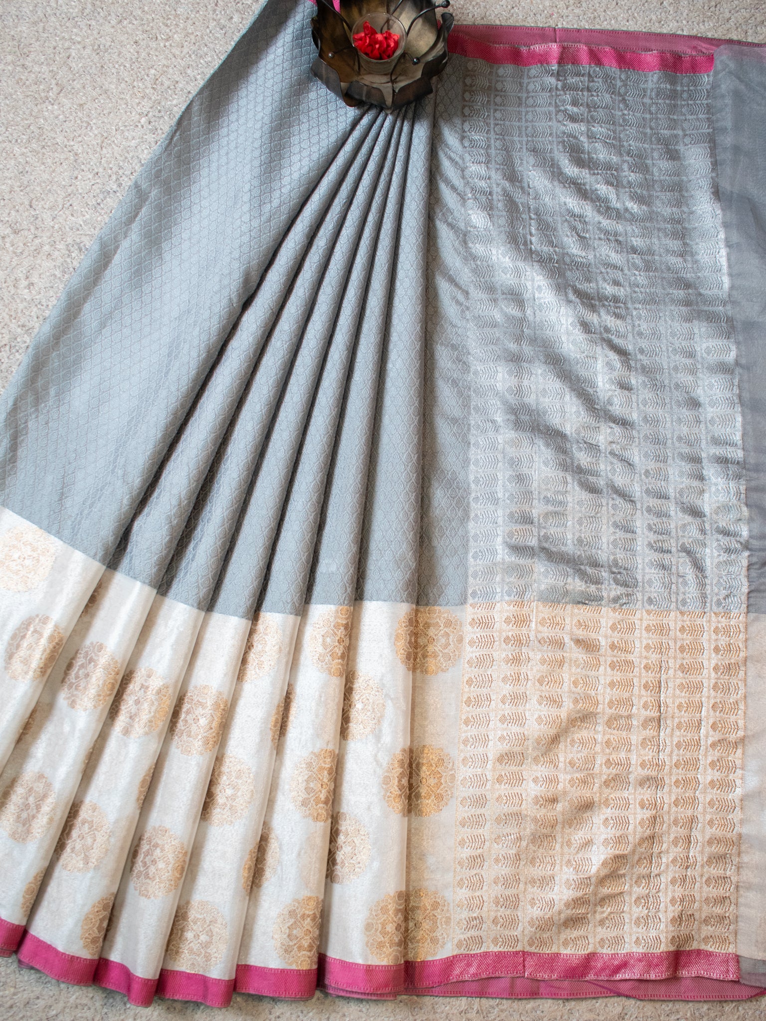 Banarasi Cotton Silk Saree With Skirt Border -Grey