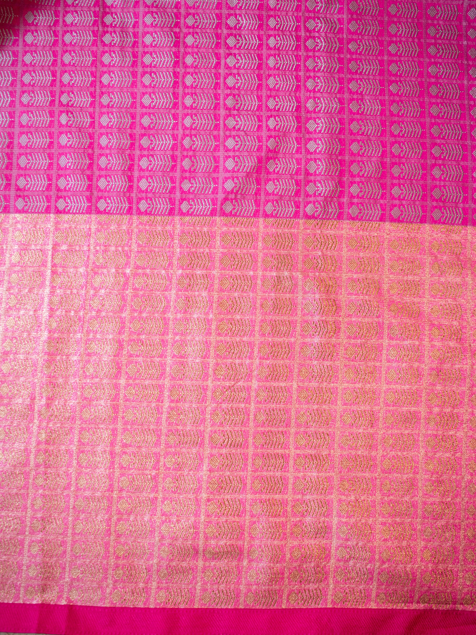 Banarasi Cotton Silk Saree With Skirt Border -Grey