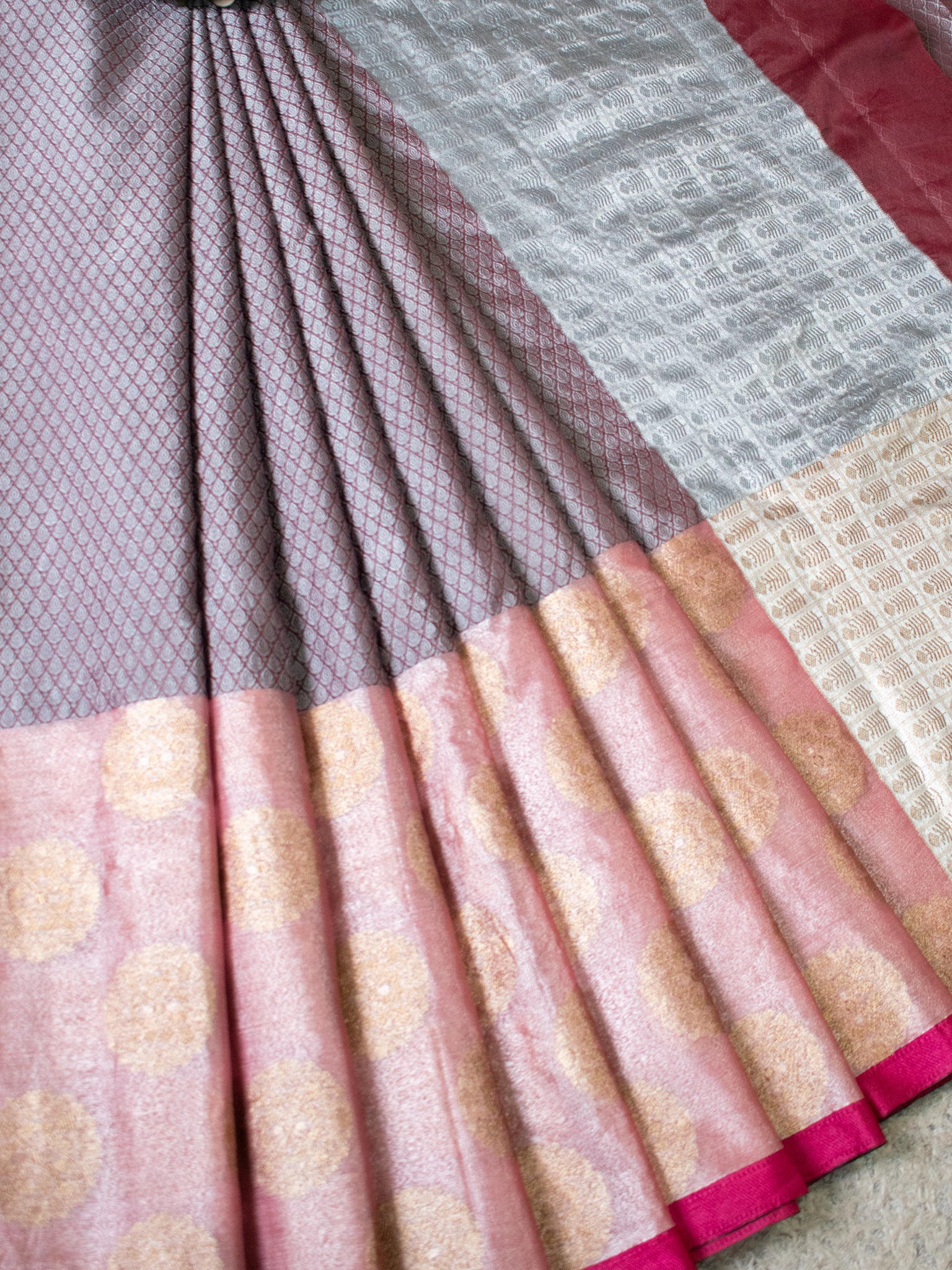 Banarasi Cotton Silk Saree With Skirt Border -Grey