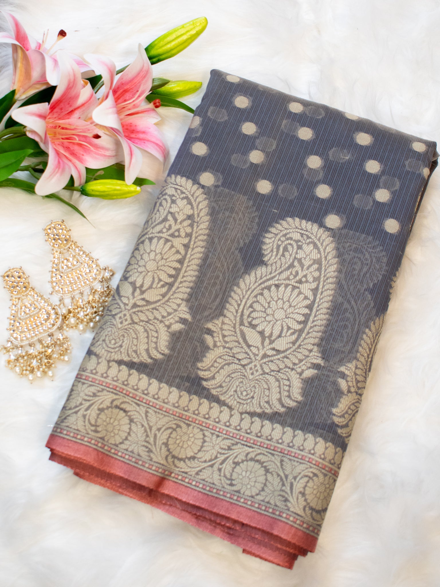 Banarasi Cotton Saree With Resham Buti Weaving & Border- Grey