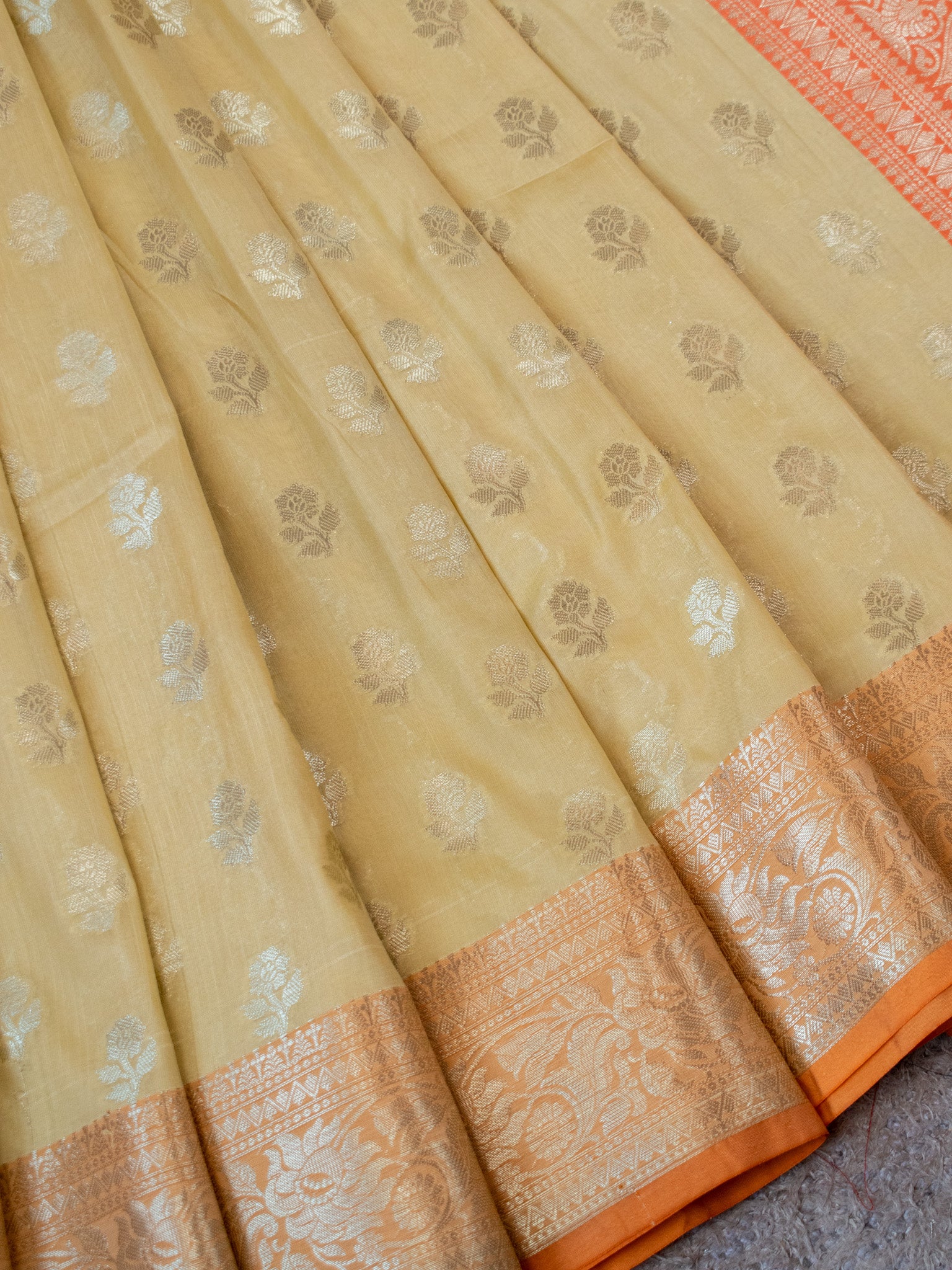 Banarasi  Cotton Silk Saree Silver Zari Weaving With Contrast Border- Beige