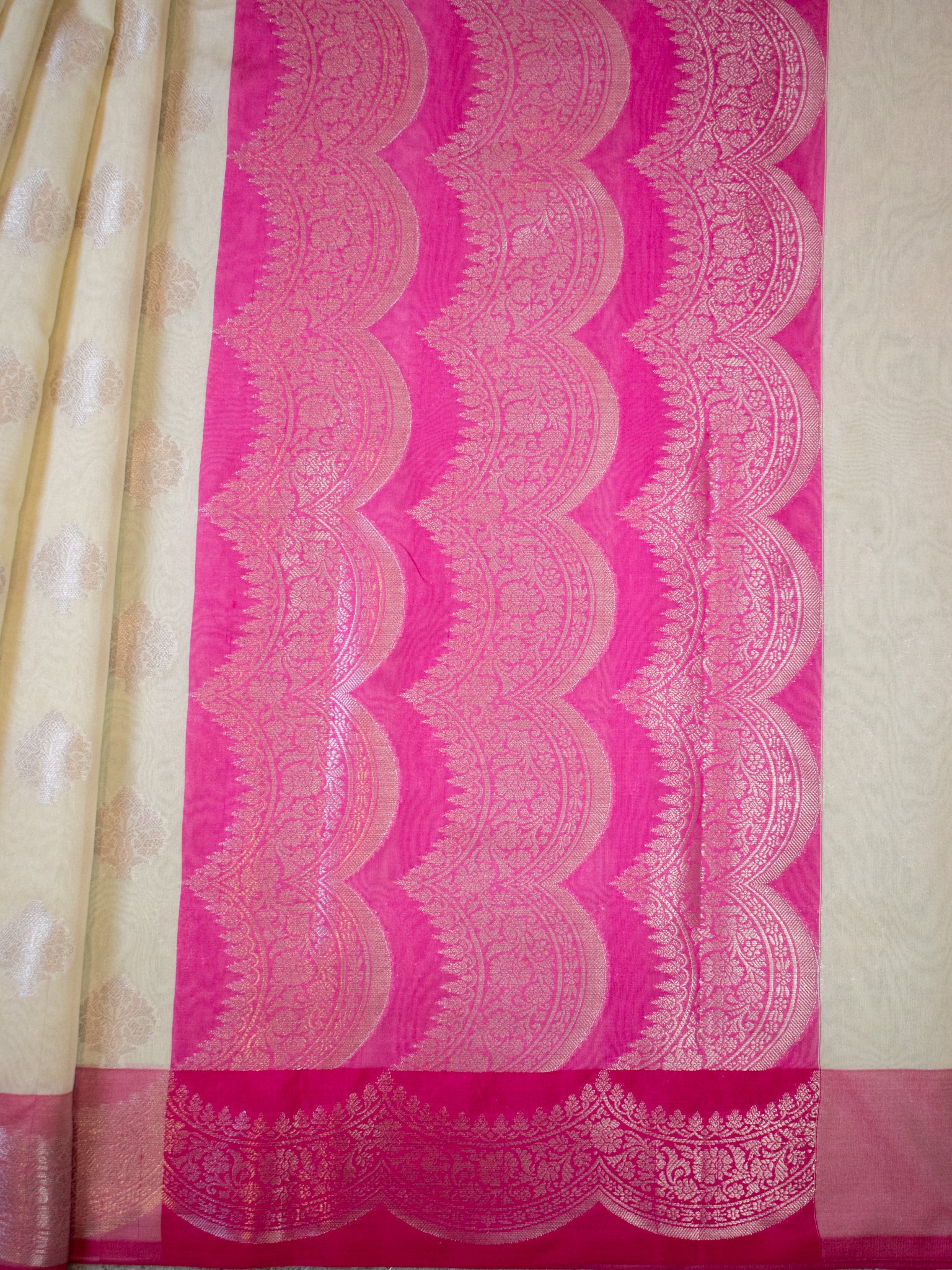 Banarasi Cotton Silk Saree With Buta & Contrast Border- Cream