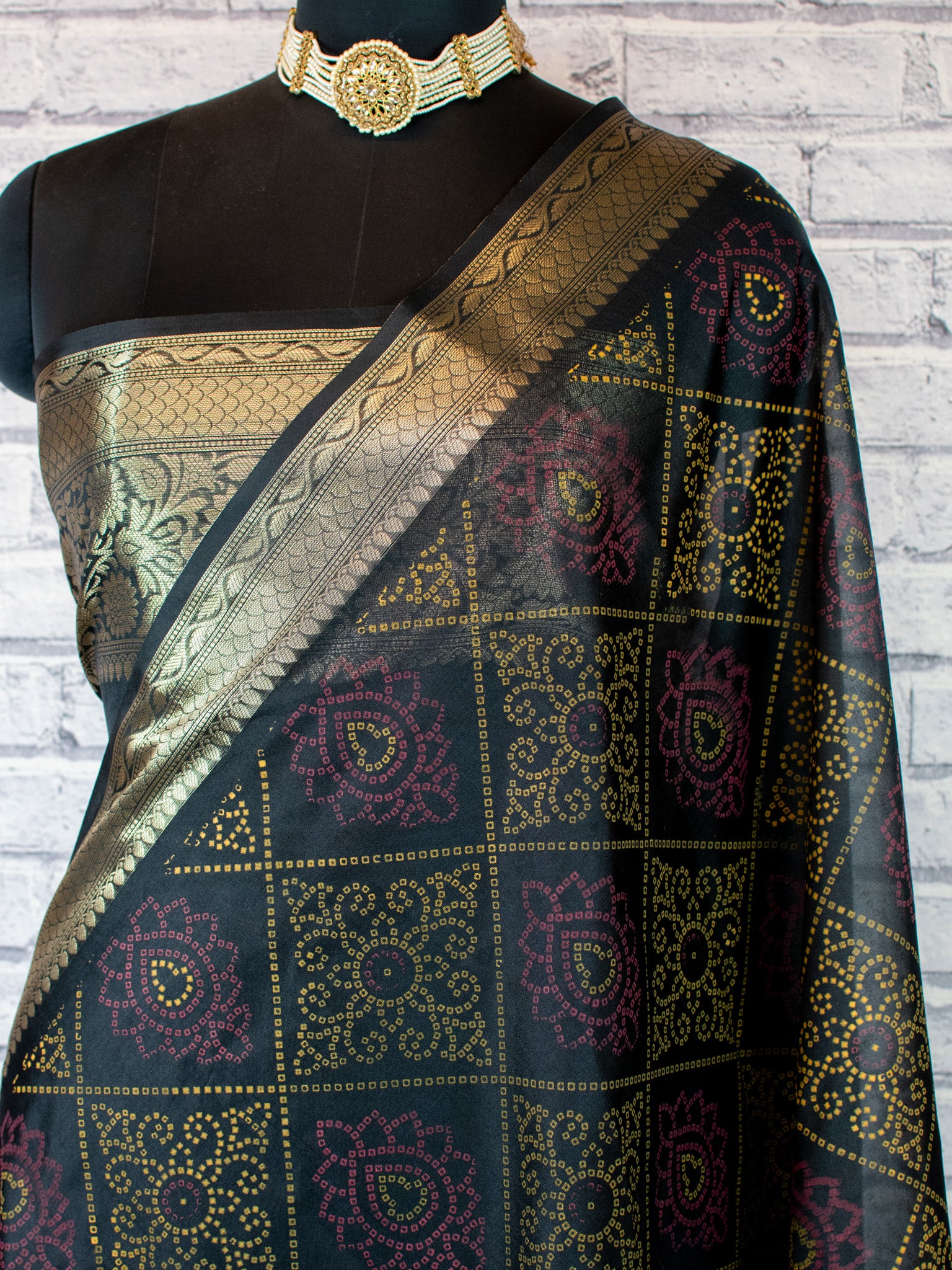 Banarasi Bandhani Organza Saree With Border - Black